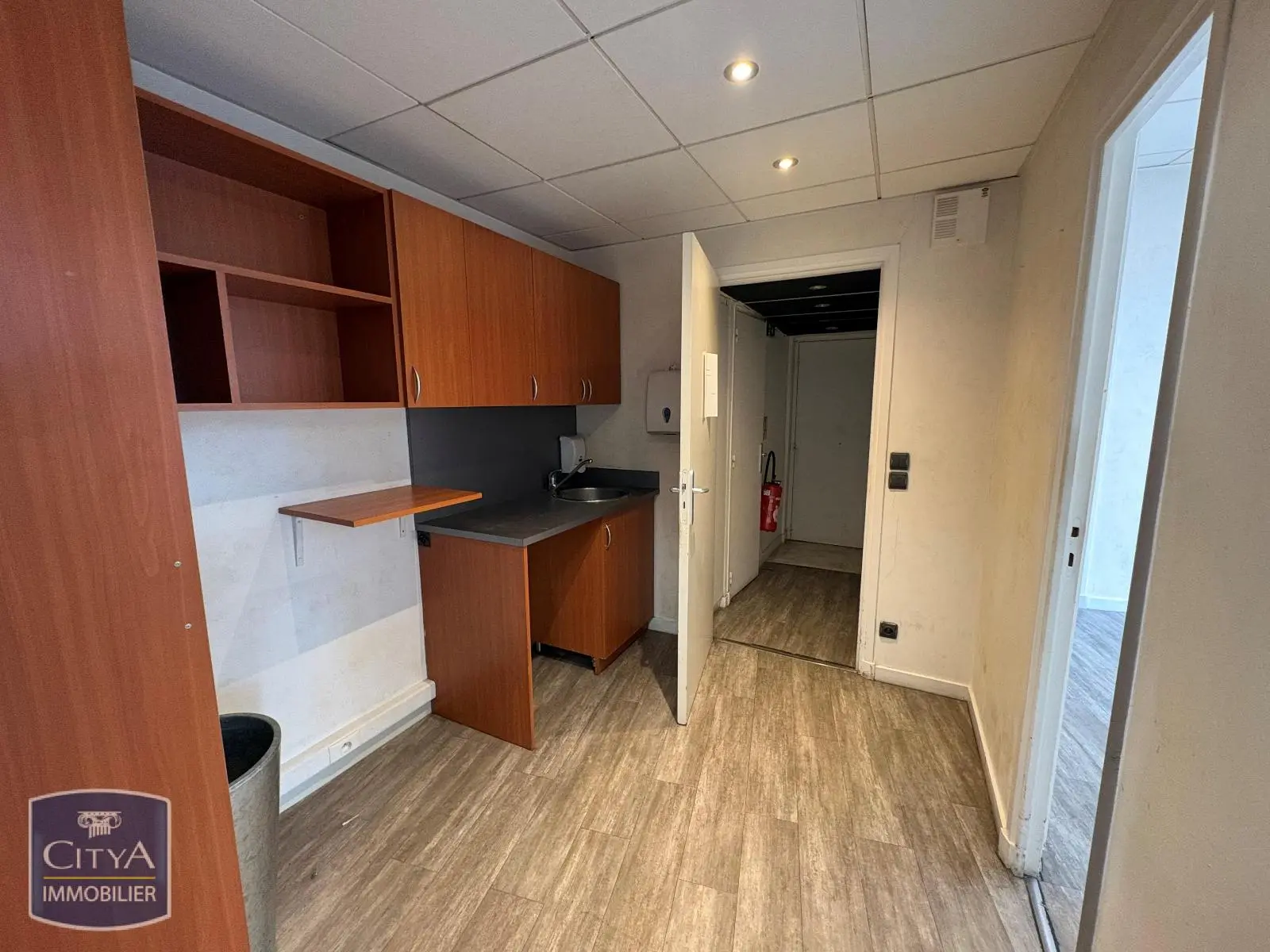 Photo 7 Local Commercial