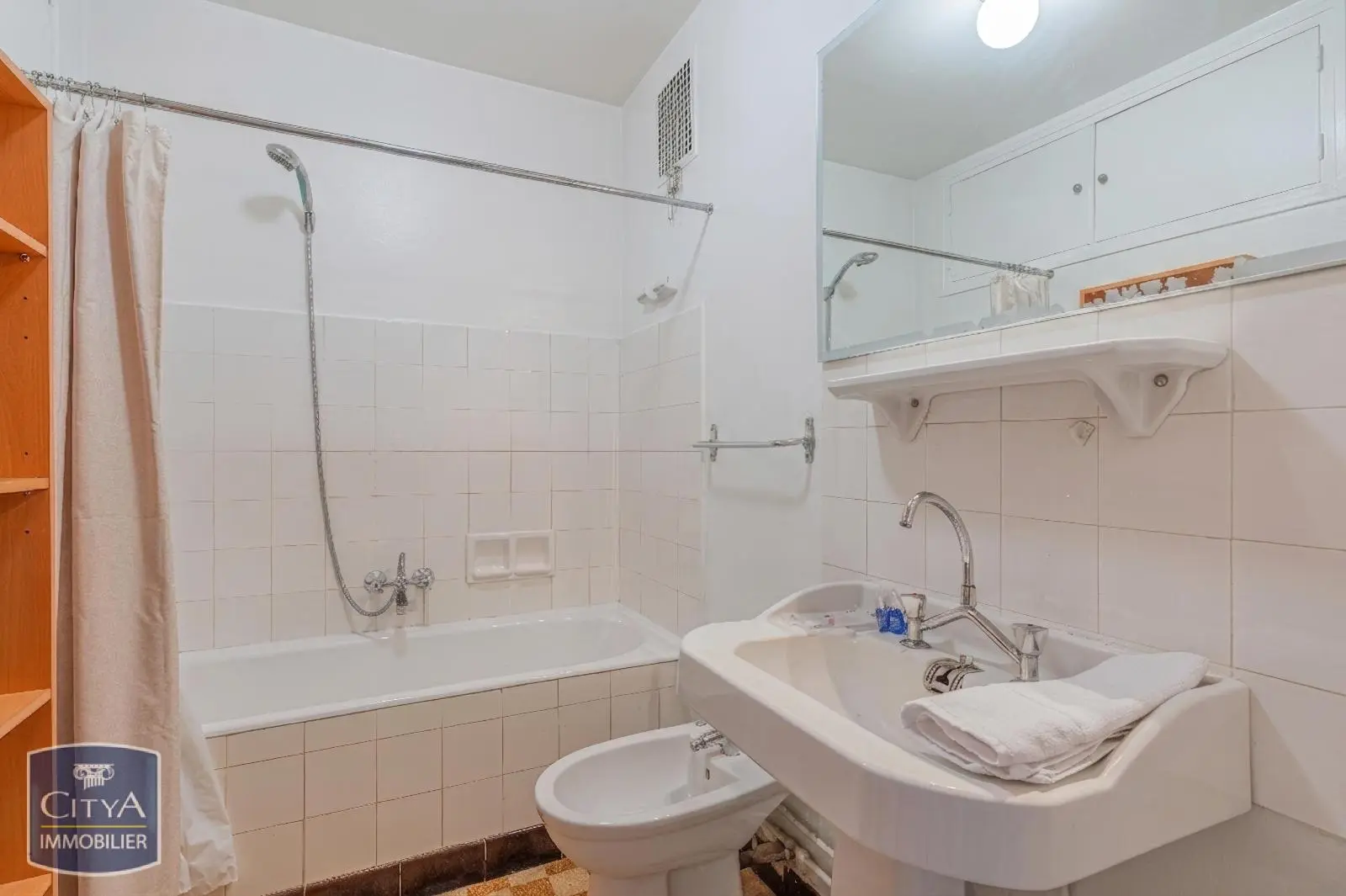 Photo 8 Appartement 2 pièces 76m²