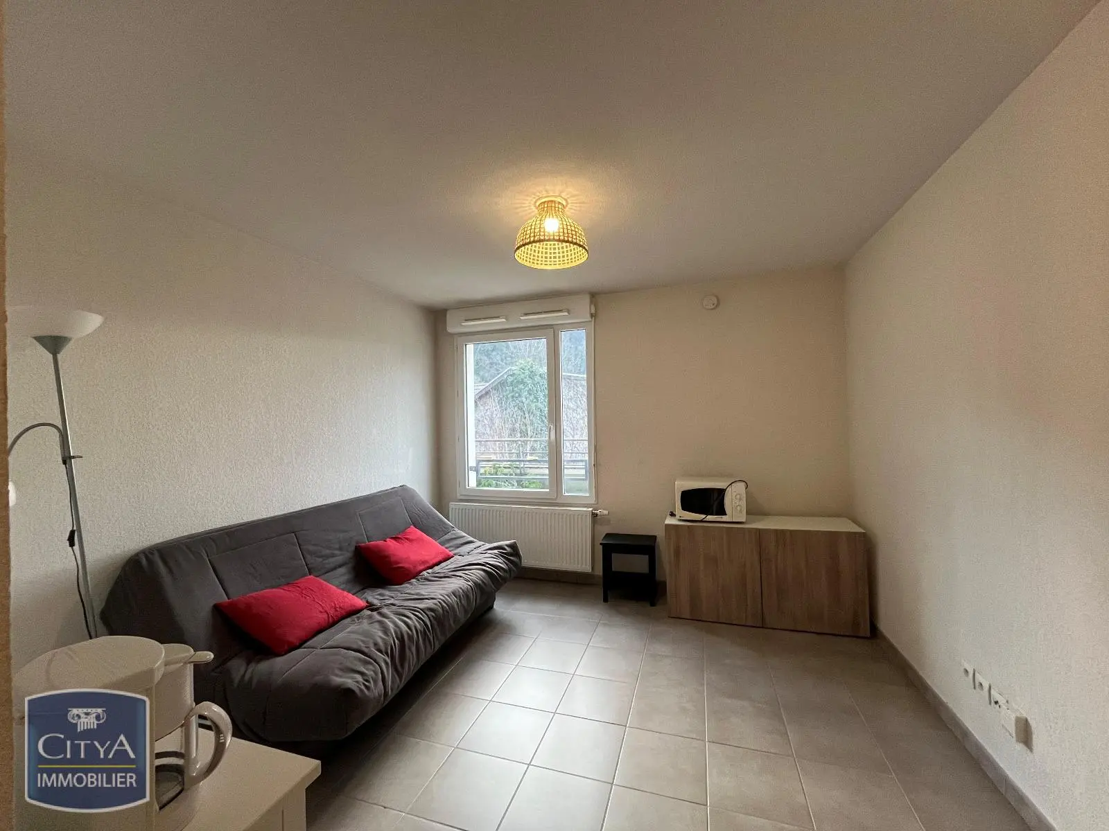 Photo 1 Appartement 1 pièce 21.84m²