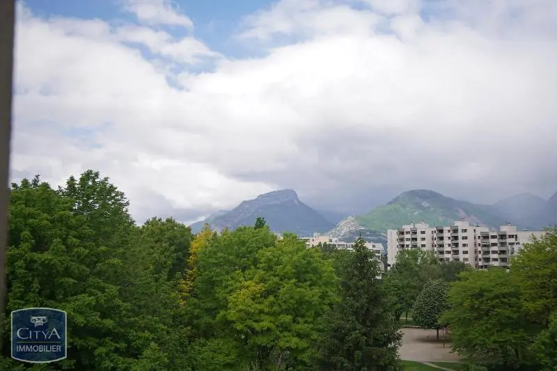 LOCATION APPARTEMENT ECHIROLLES