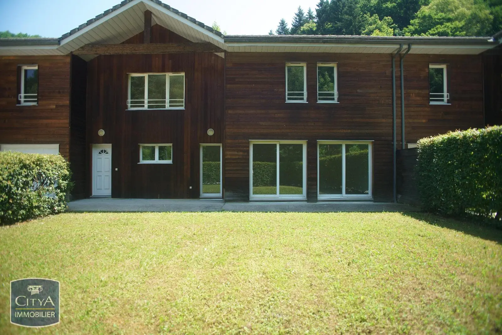 Photo 1 Maison 5 pièces 121m²