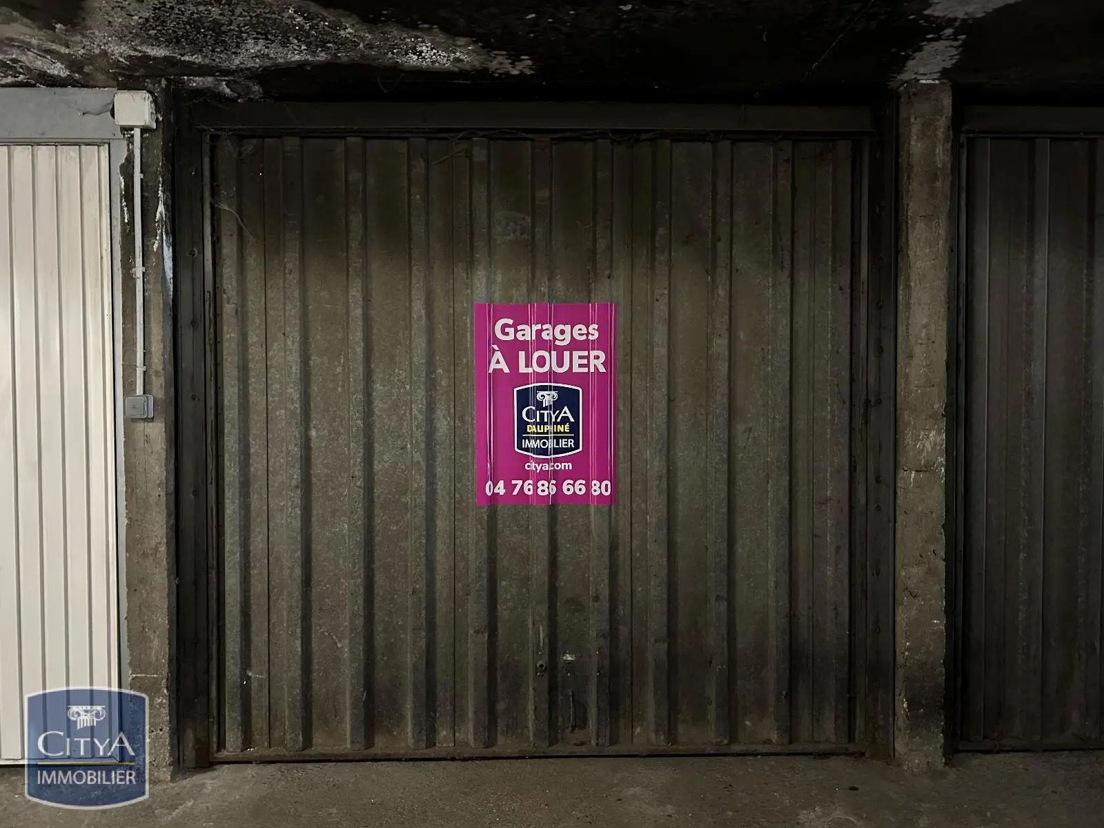 Photo 1 Parking