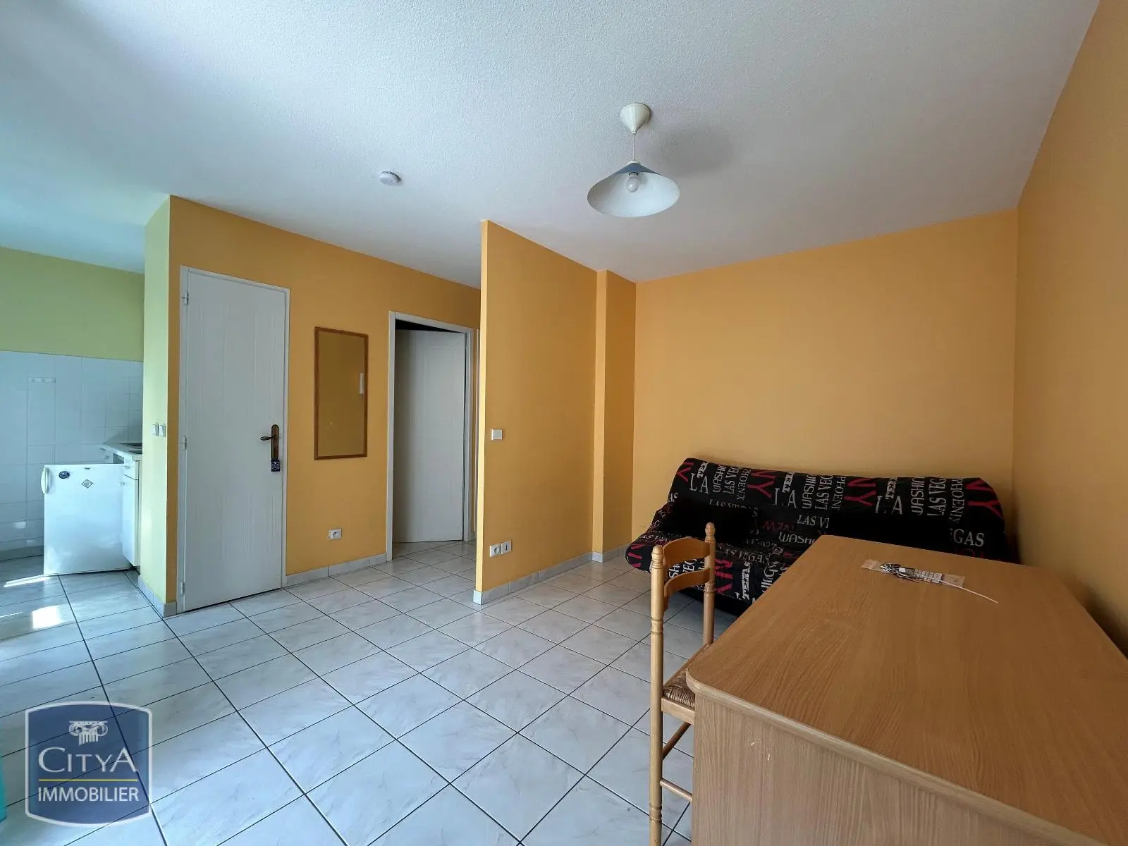 Photo 1 Appartement 1 pièce 28m²