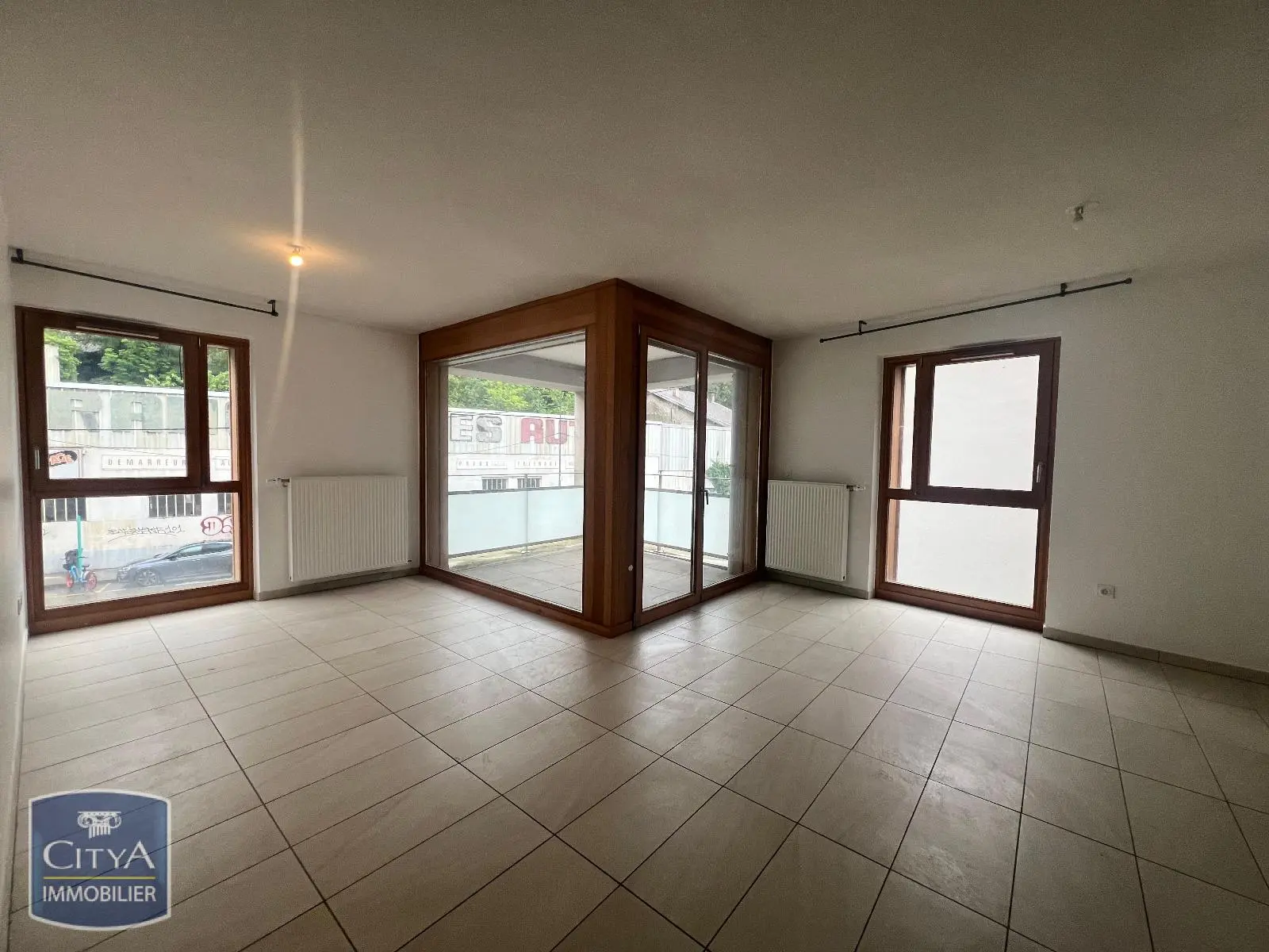 Appartement 4 pièces 83 m² · à Grenoble · 82,6 m² · 1 055 €/mois