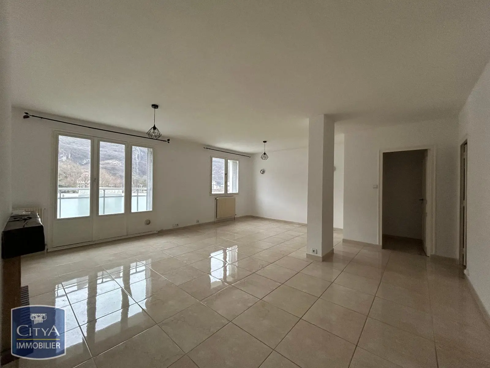 Photo 1 Appartement 4 pièces 67.89m²