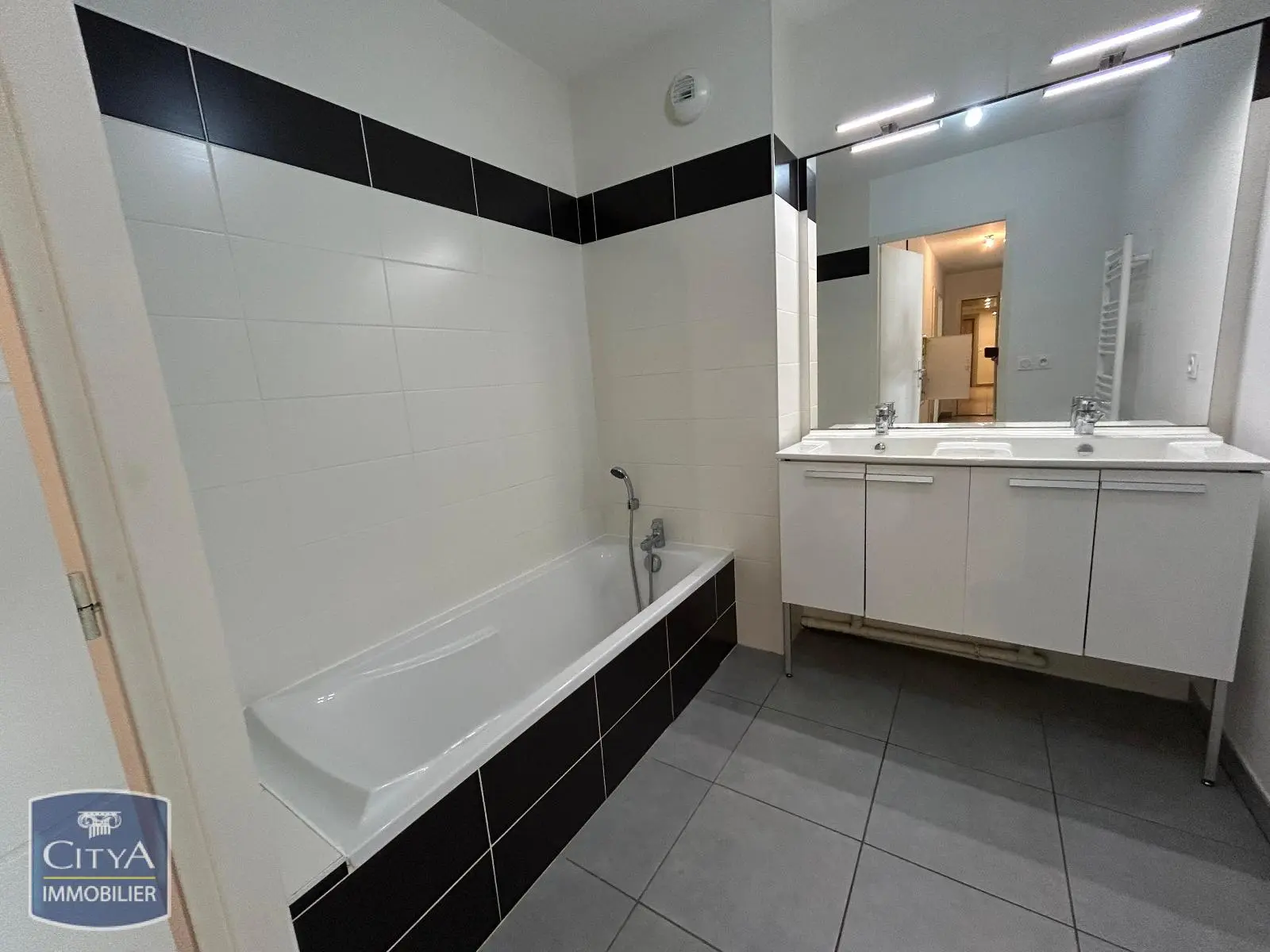 Photo 8 Appartement 4 pièces 90.01m²