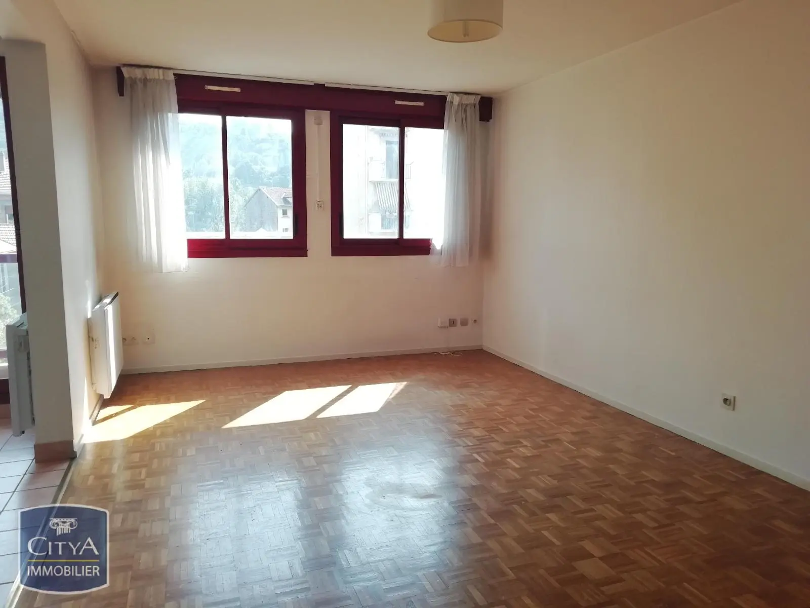 Photo 1 Appartement 1 pièce 33m²