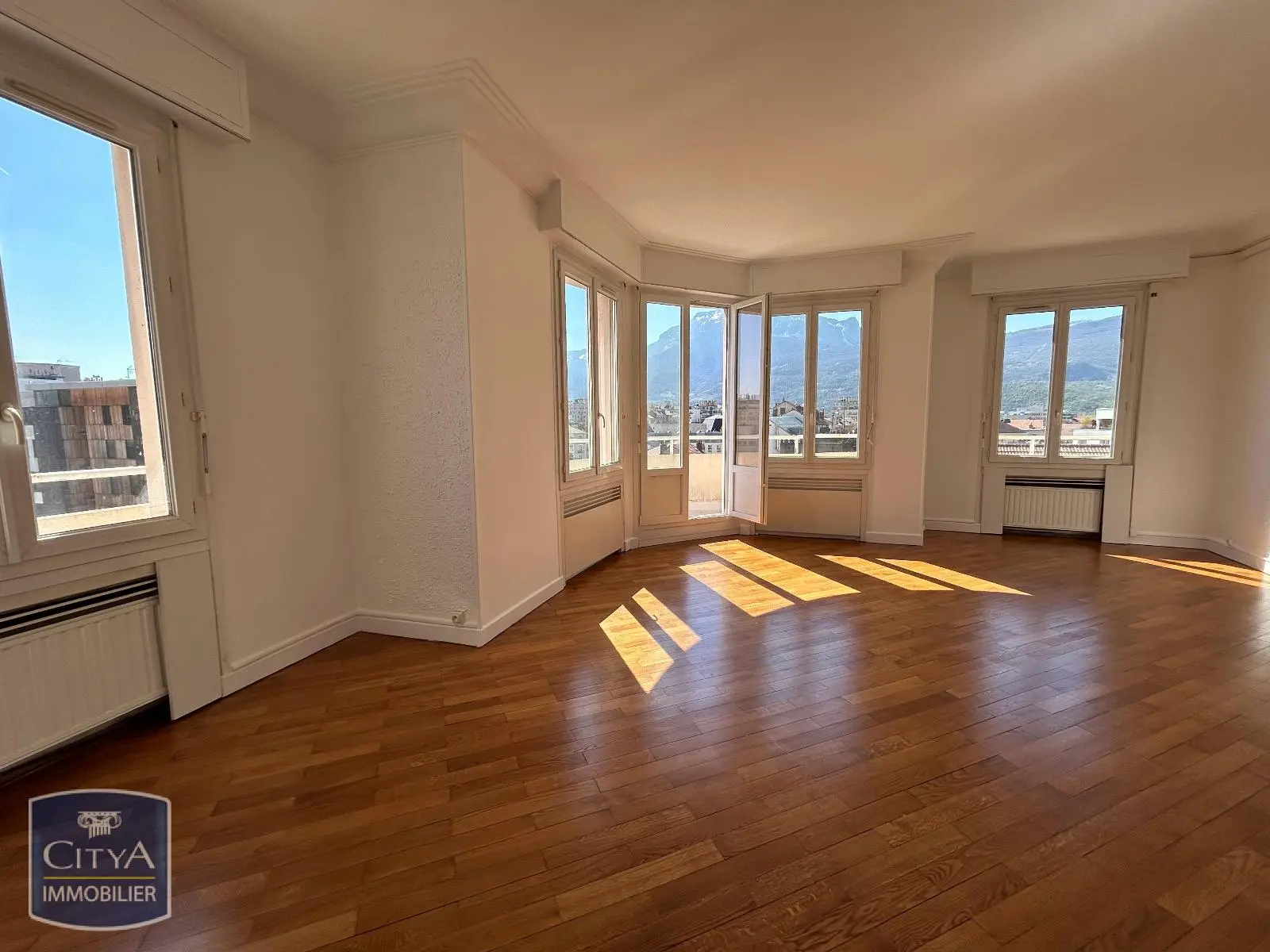 Photo 2 Appartement 3 pièces 90.73m²