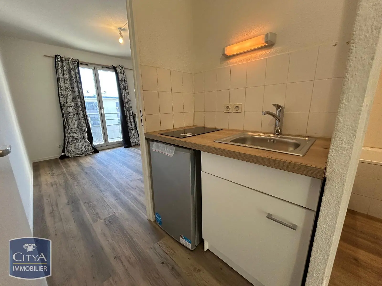 Photo 1 Appartement 1 pièce 19.49m²