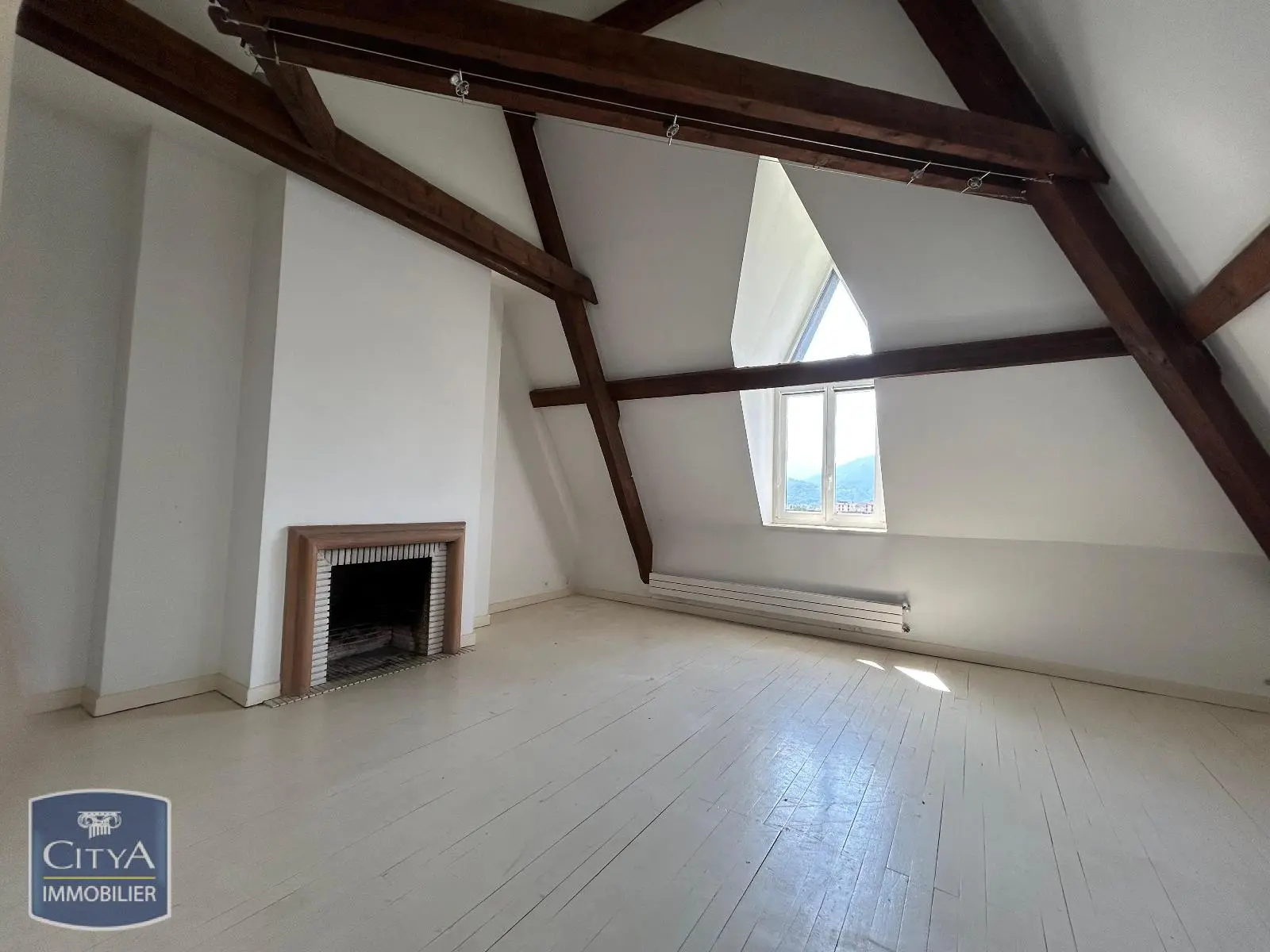 Photo 1 Appartement 6 pièces 121.66m²