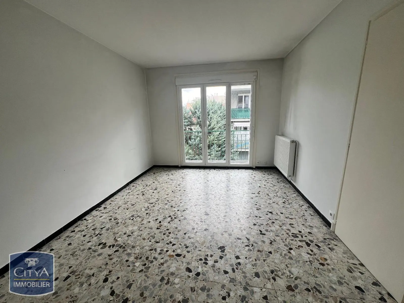 Photo 2 Appartement 1 pièce 34.1m²
