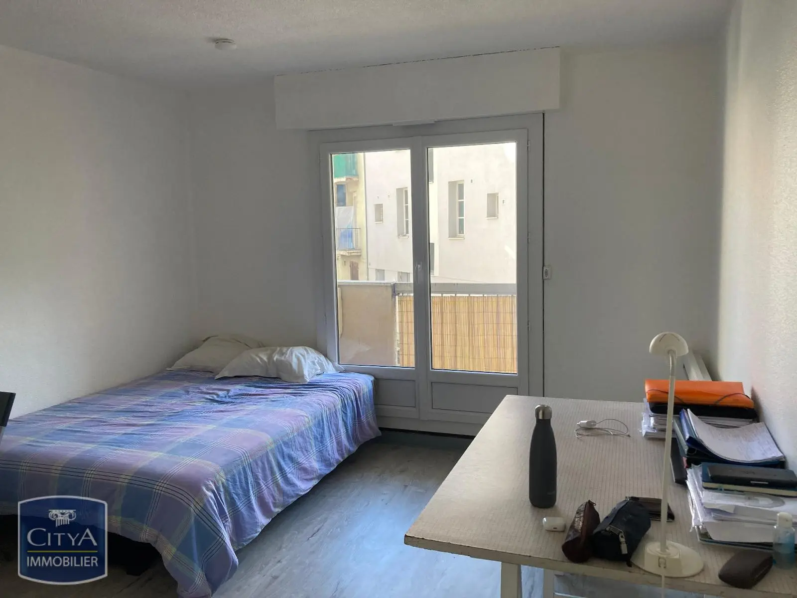 Photo 1 Appartement 1 pièce 23.68m²