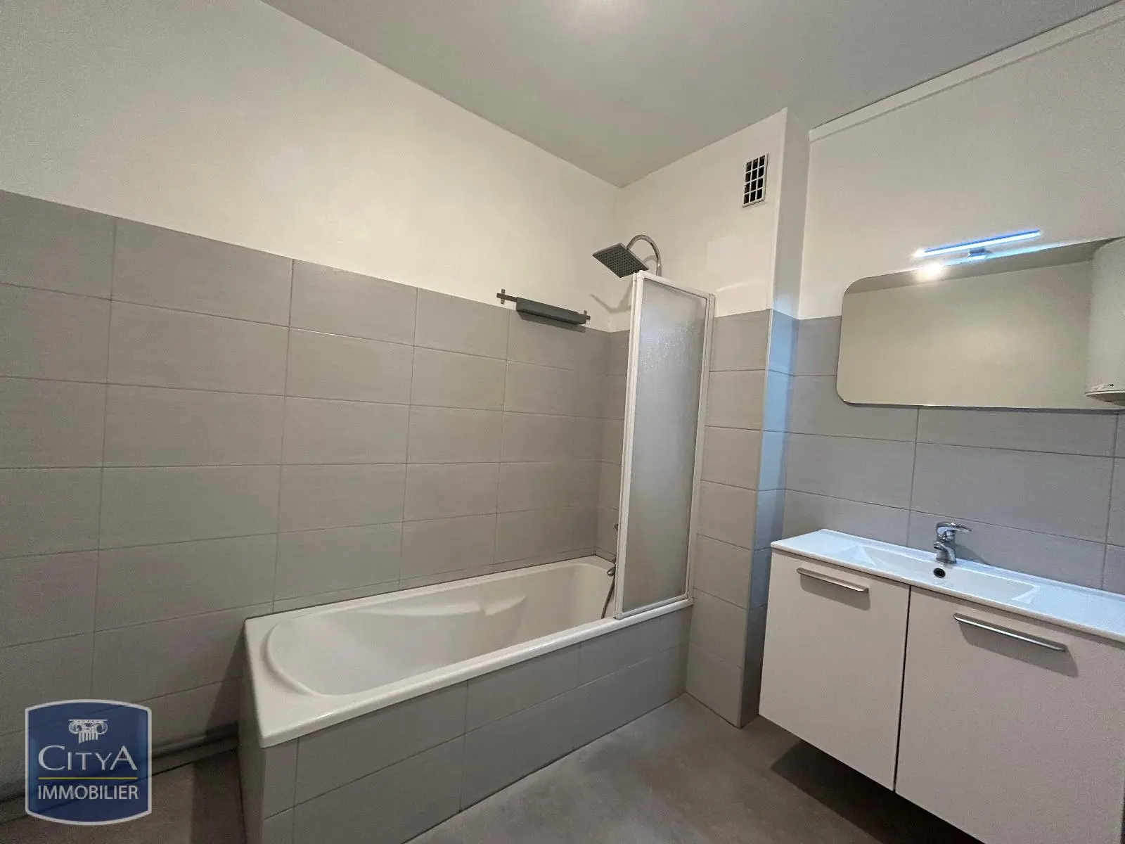 Photo 11 Appartement 4 pièces 110.56m²