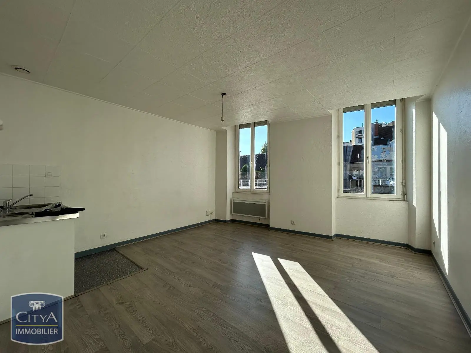 Photo 1 Appartement 1 pièce 25m²