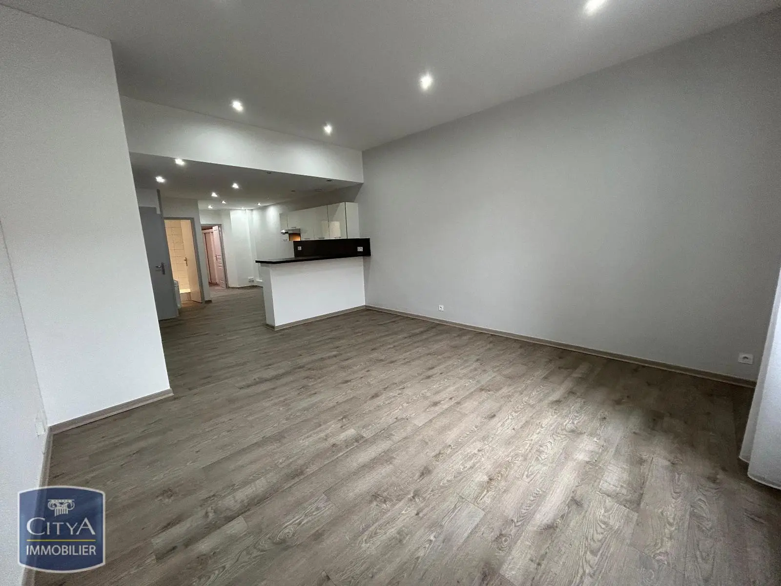 Photo 3 Appartement 2 pièces 56.46m²