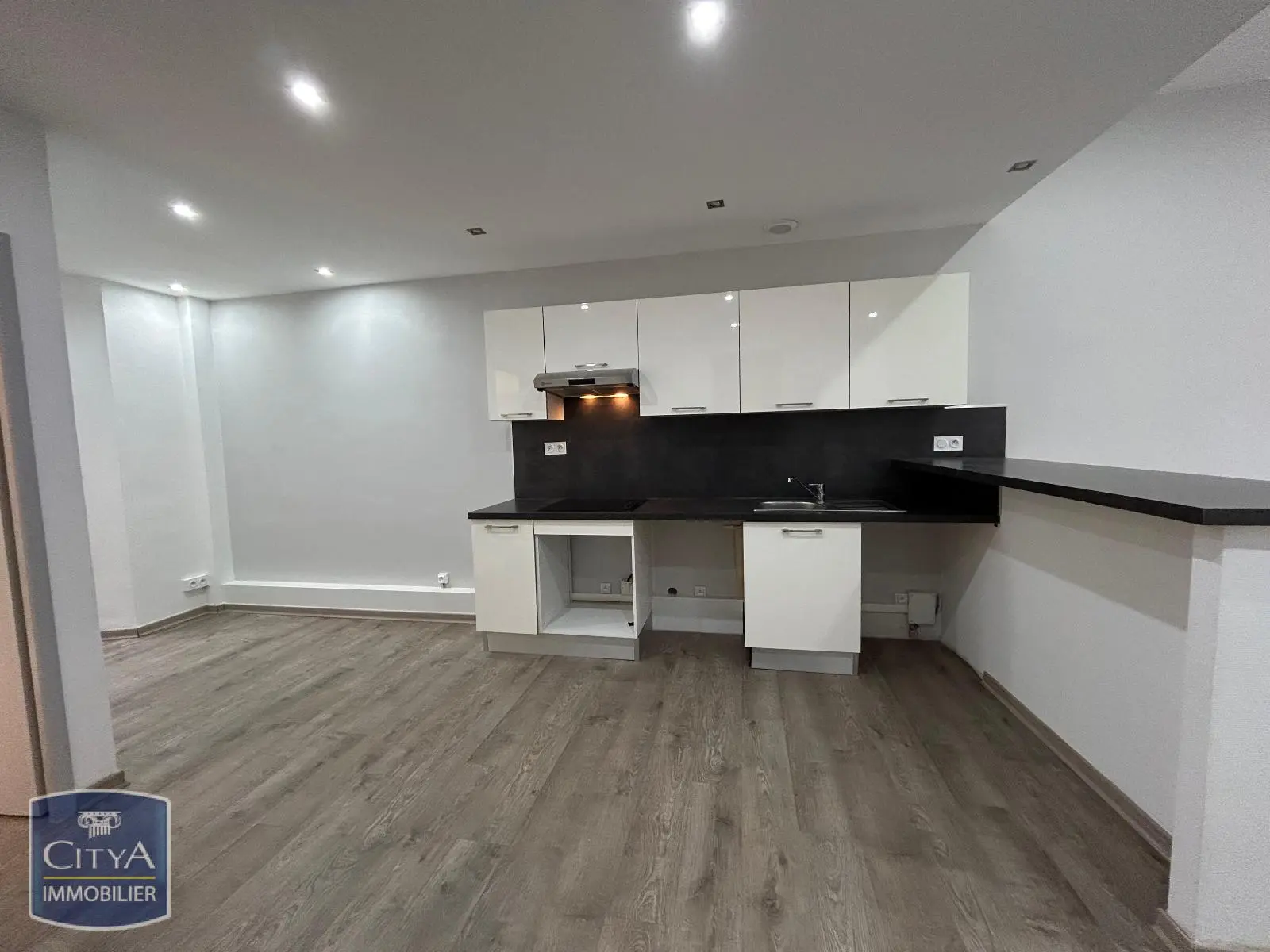 Photo 1 Appartement 2 pièces 56.46m²