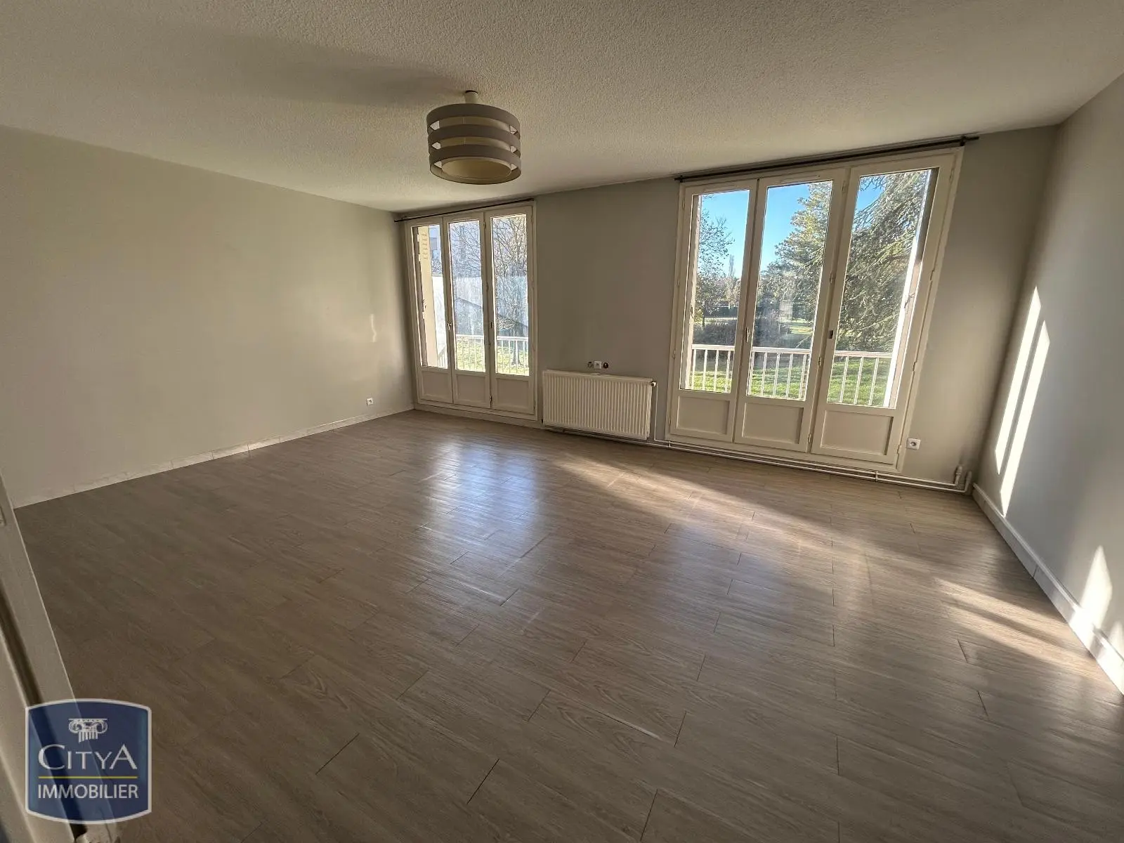 Photo 1 Appartement 5 pièces 94.02m²