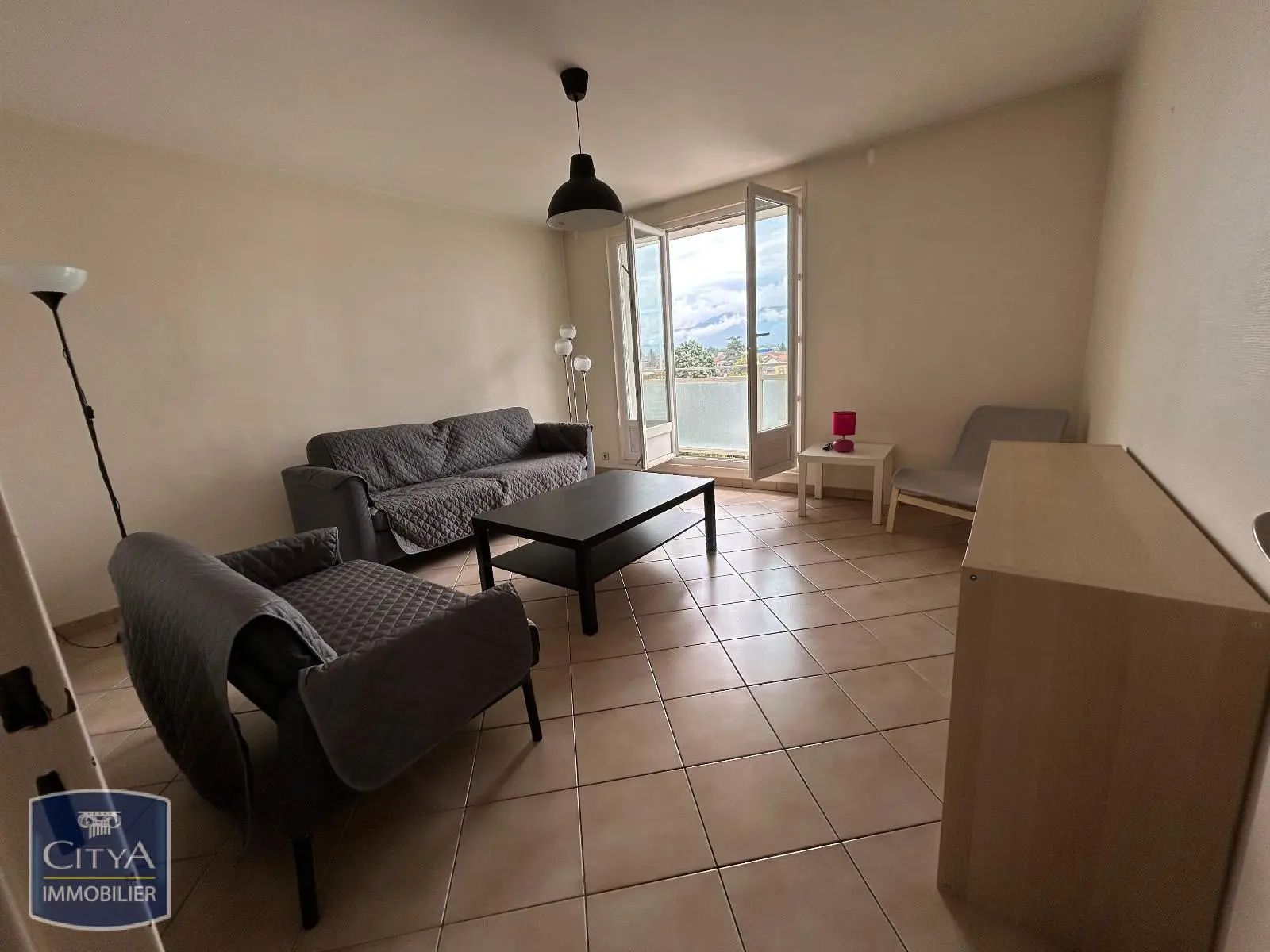 Photo 1 Appartement 4 pièces 75m²