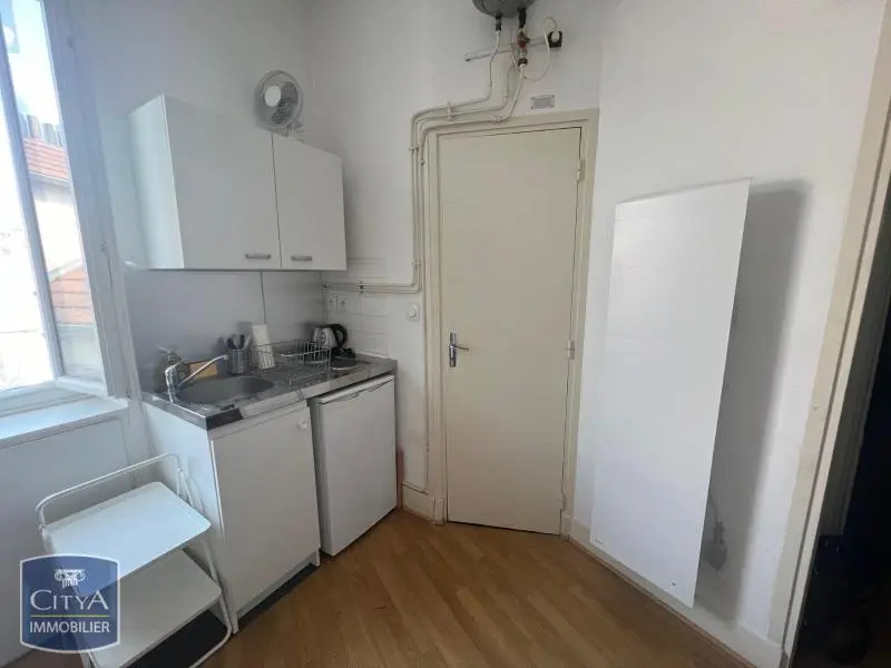 Photo 2 Appartement 1 pièce 15.48m²