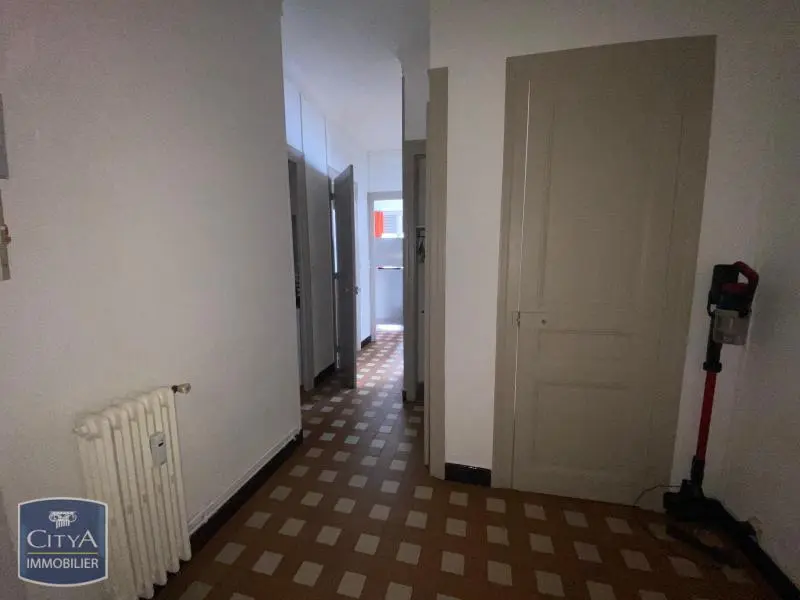 LOCATION T2 GRENOBLE COURS JEAN JAURES