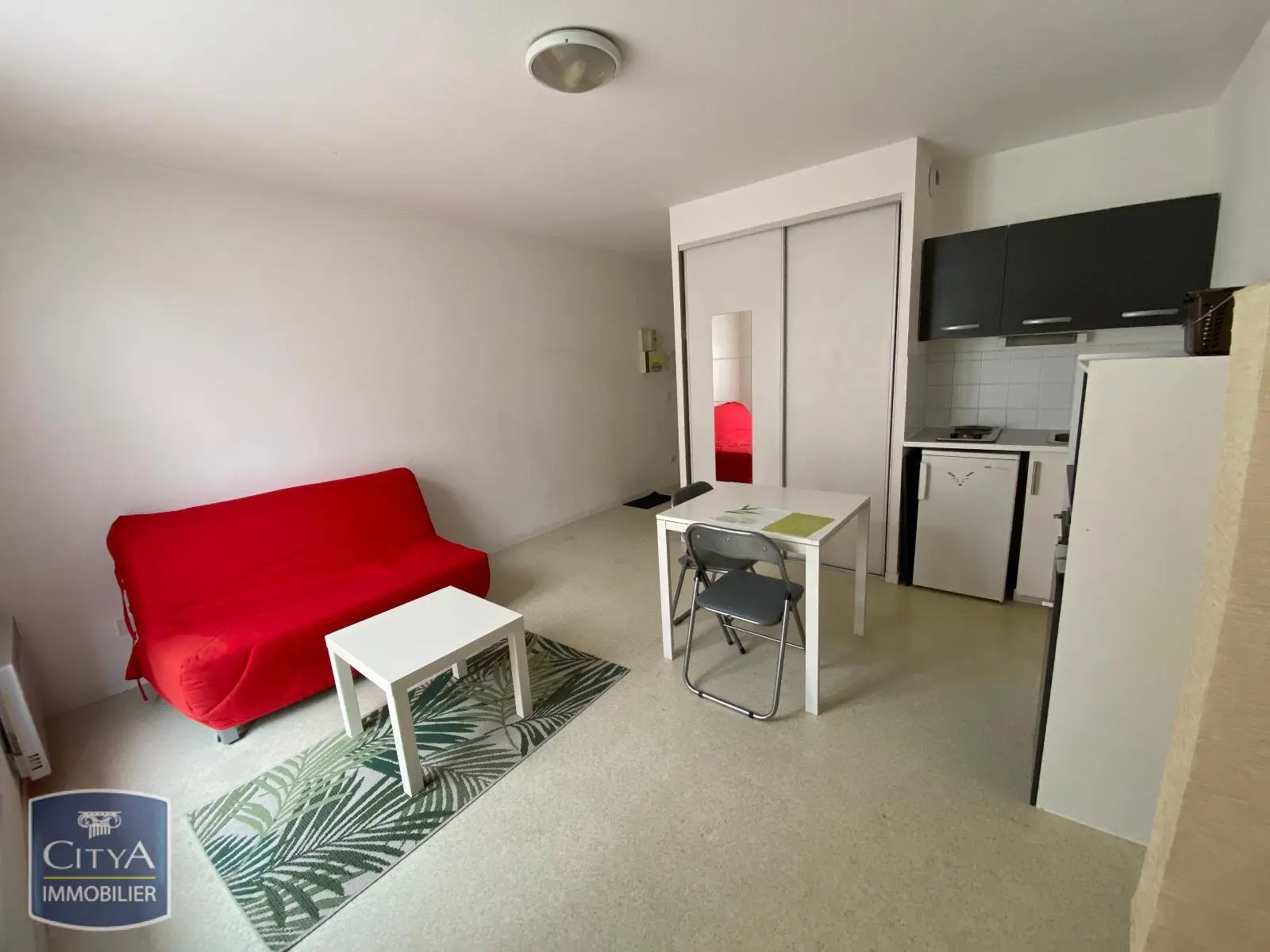 Photo 2 Appartement 1 pièce 22.97m²