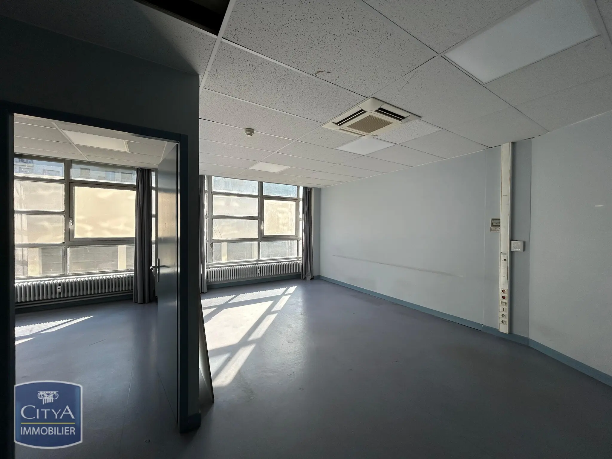 Photo 9 Local Commercial 405m²