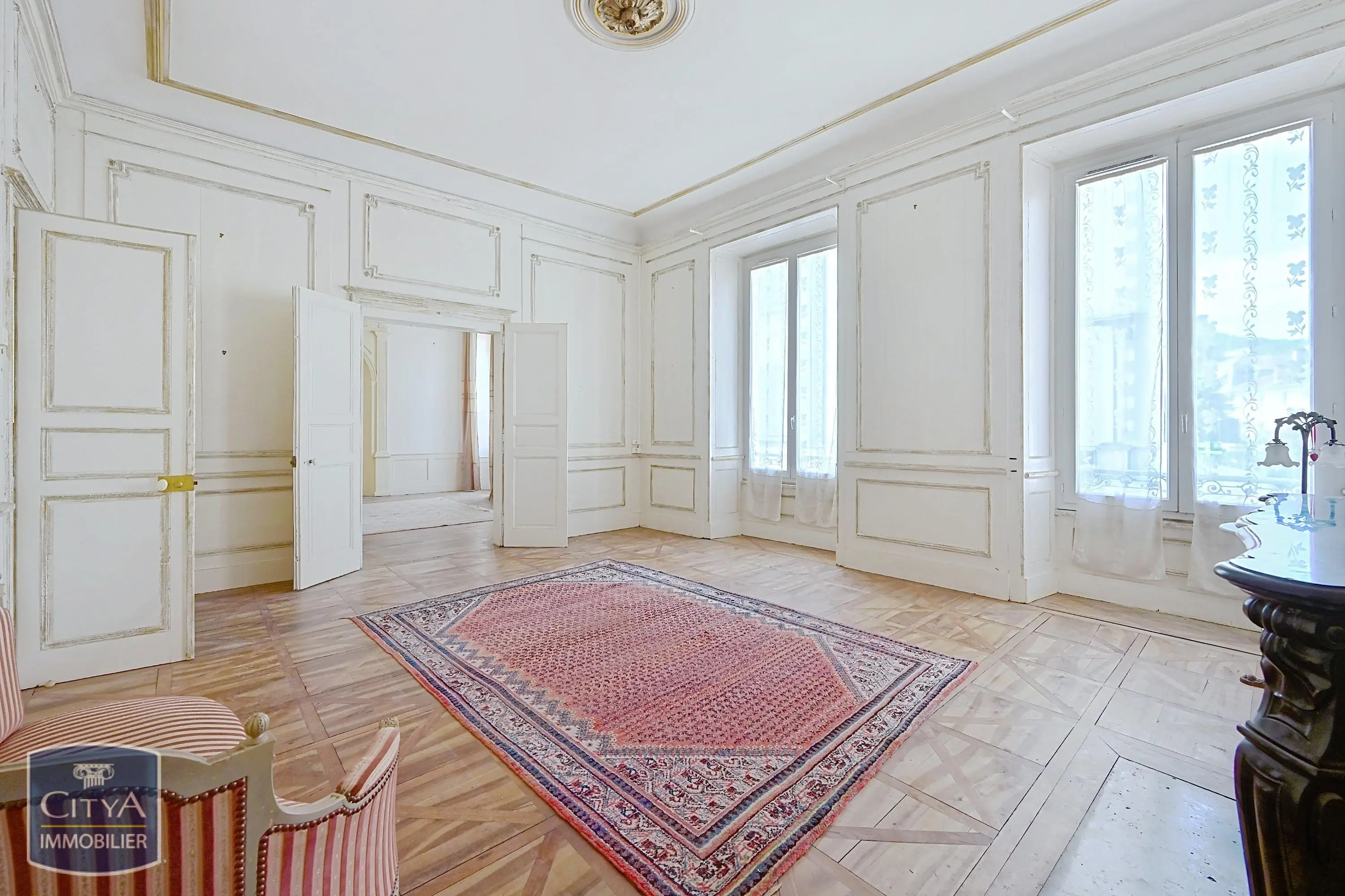 Photo 2 Appartement 3 pièces 99m²