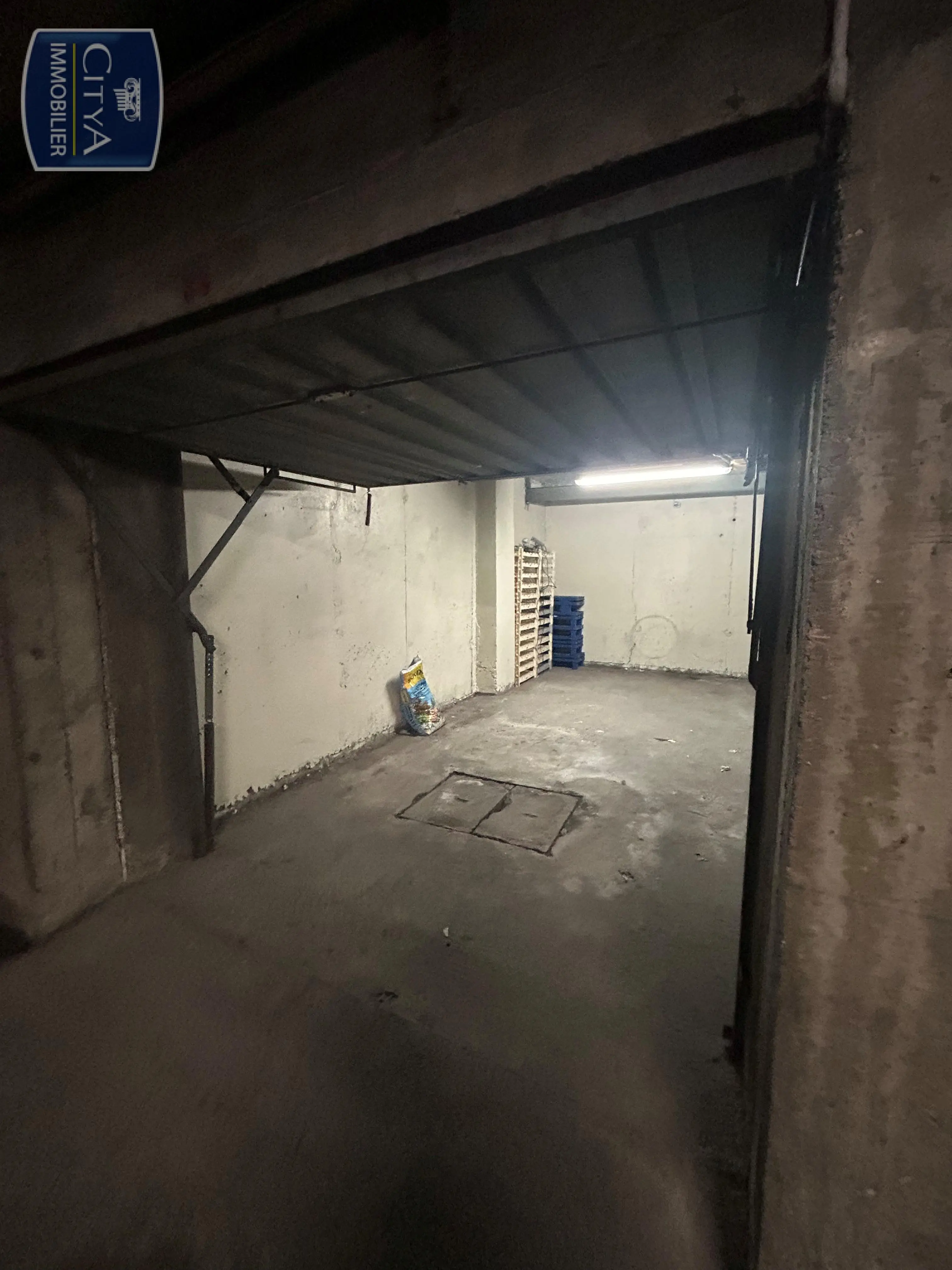 Photo 1 Parking 21.6m²