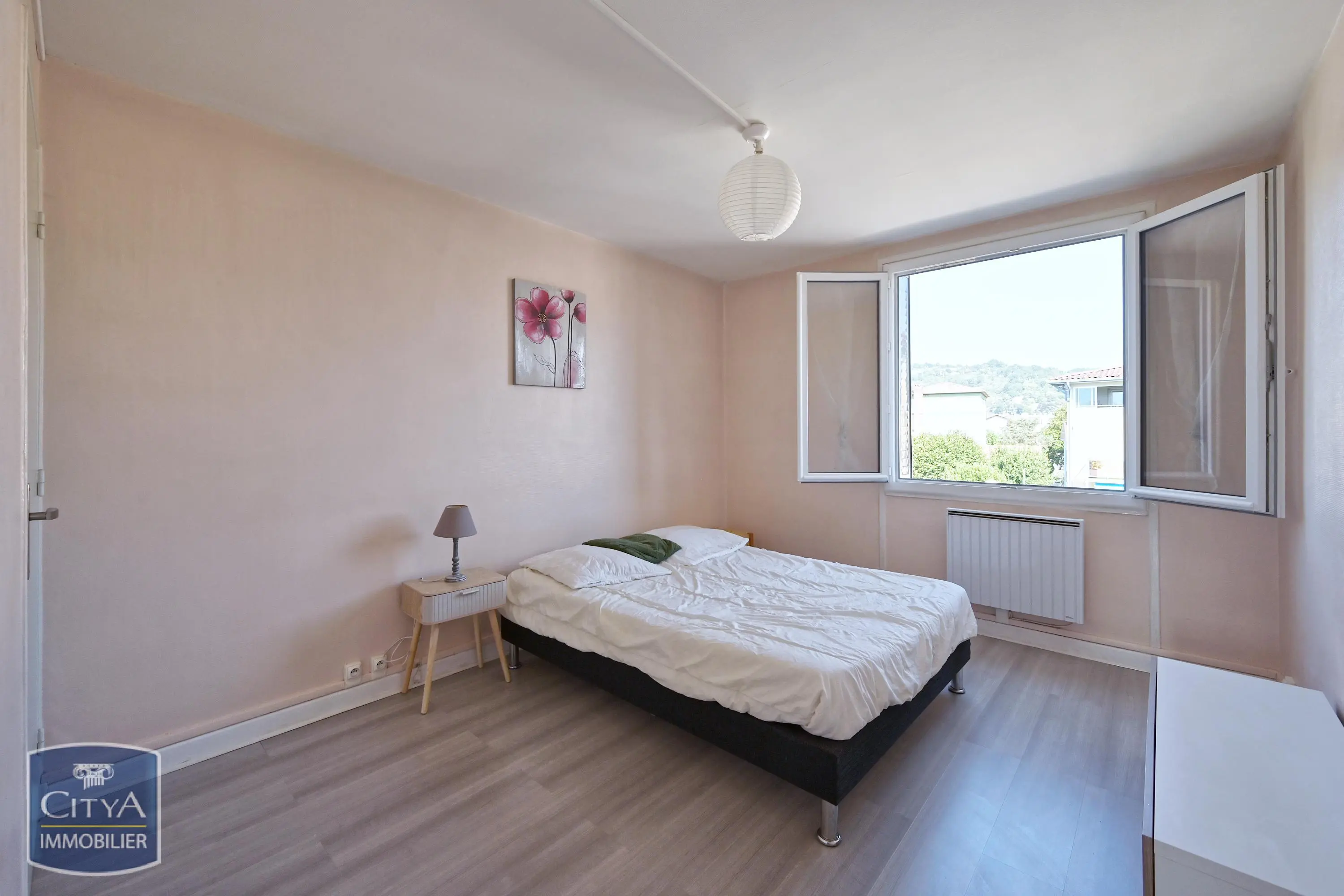 Photo 2 Appartement 4 pièces 56m²