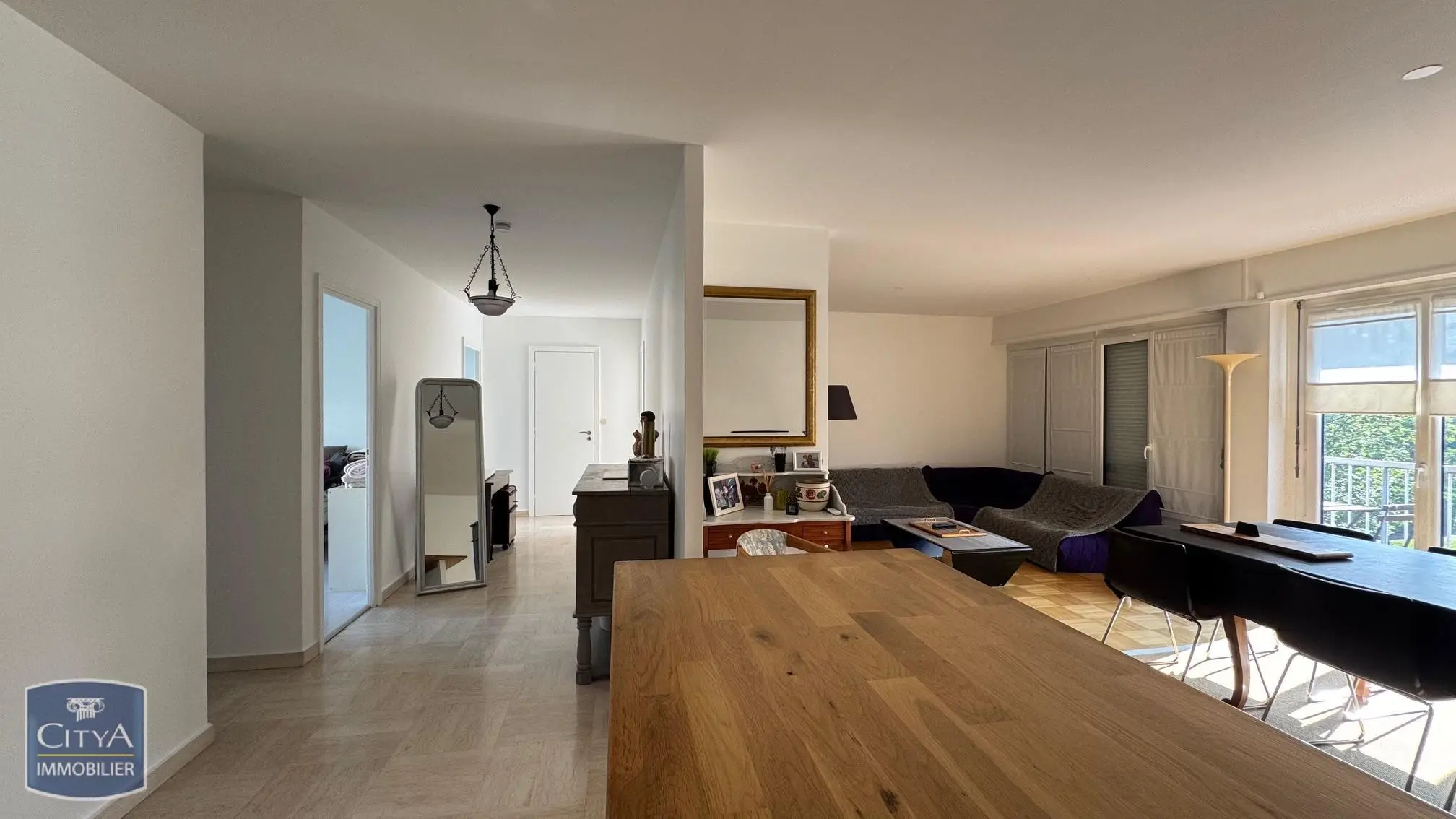 Photo 2 Appartement 5 pièces 105m²
