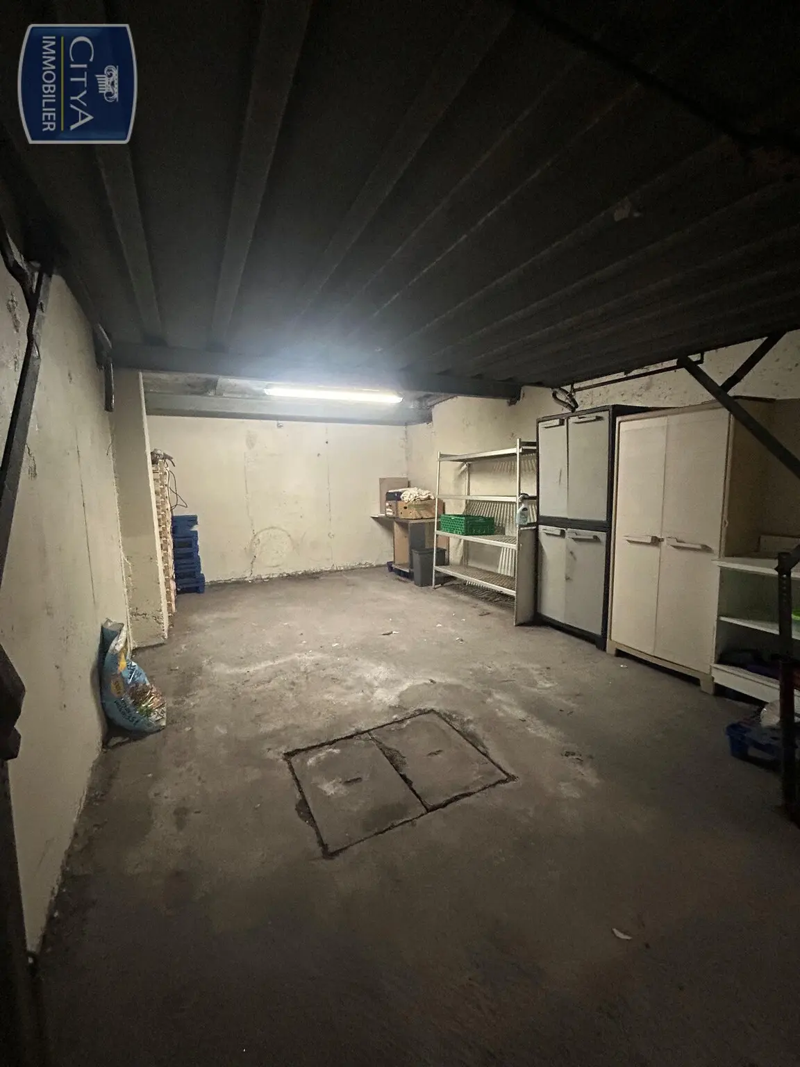 Photo 2 Parking 21.6m²