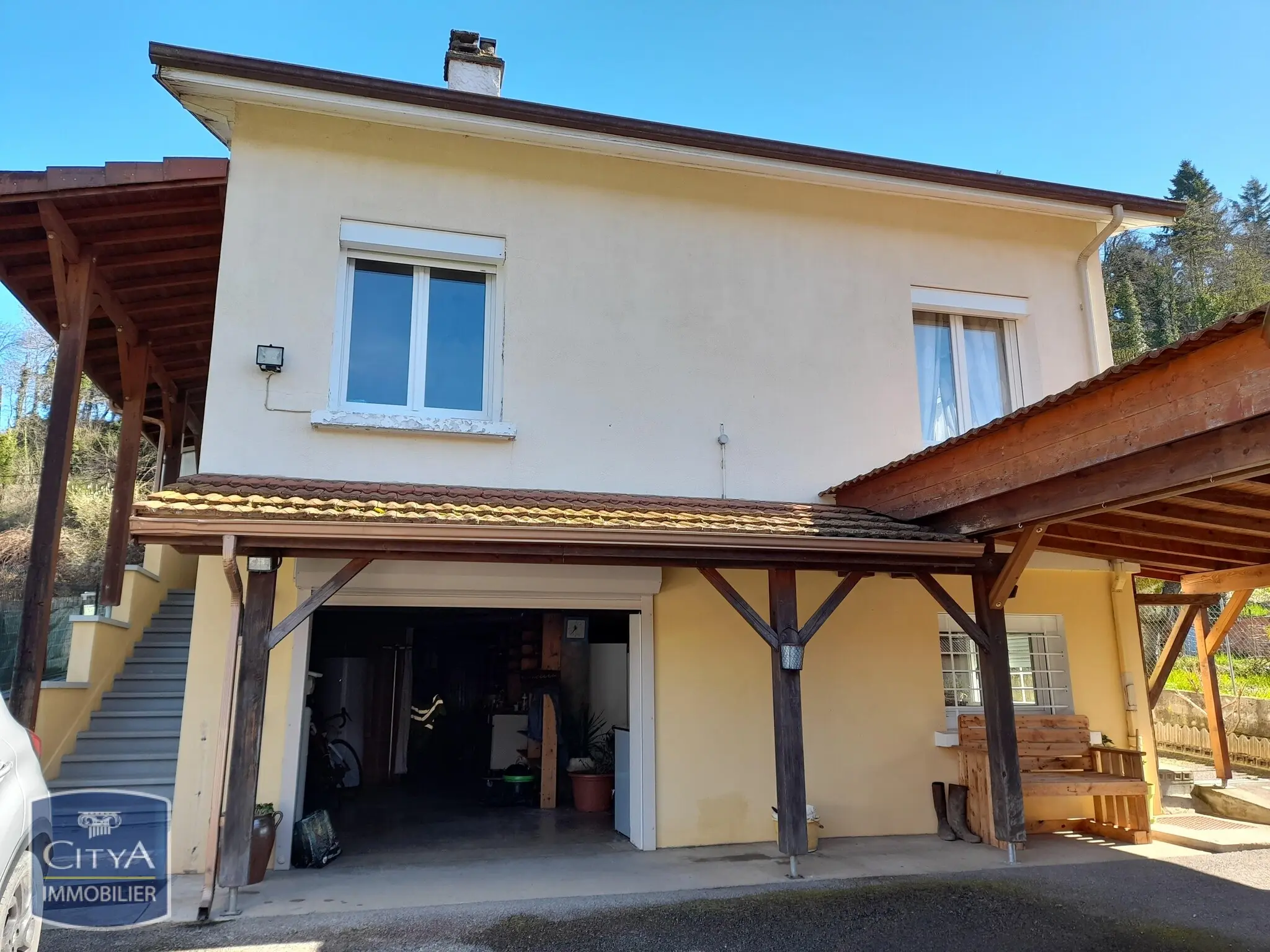 Photo 1 Maison 6 pièces 105m²