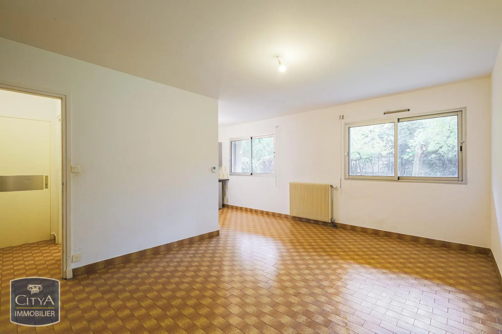 Photo 2 Appartement 1 pièce 29.72m²