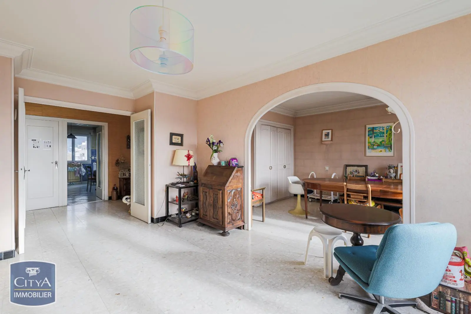 Photo 2 Appartement 2 pièces 77m²