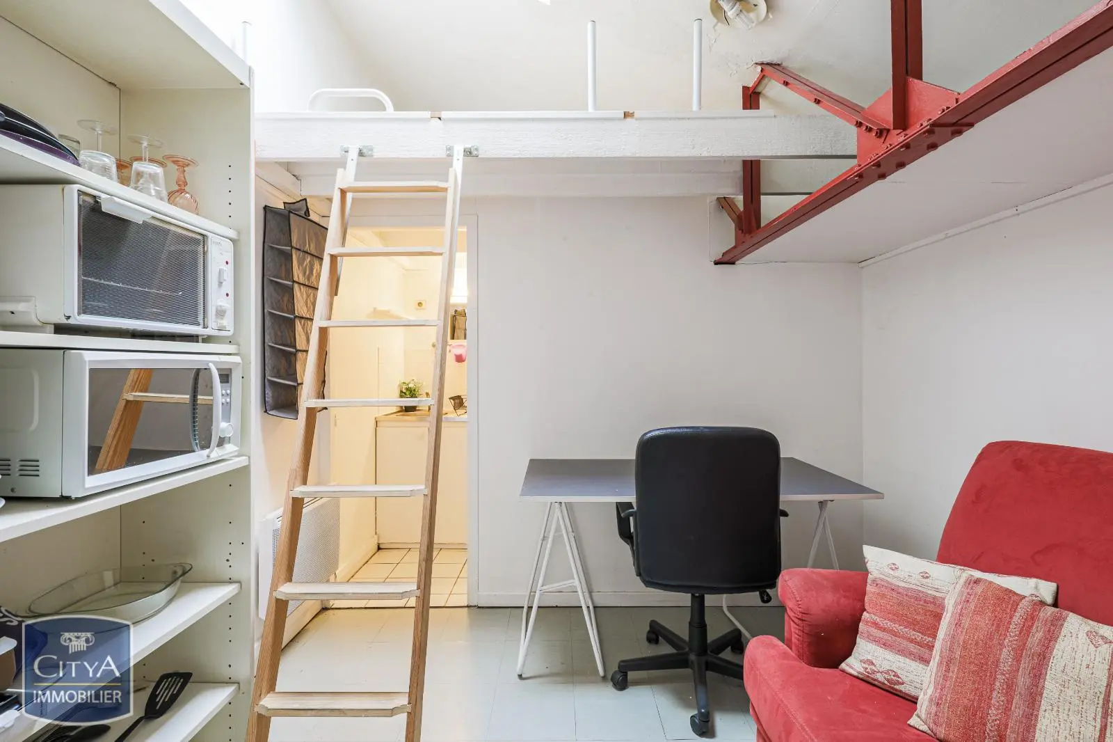 Photo 2 Appartement 1 pièce 11.86m²