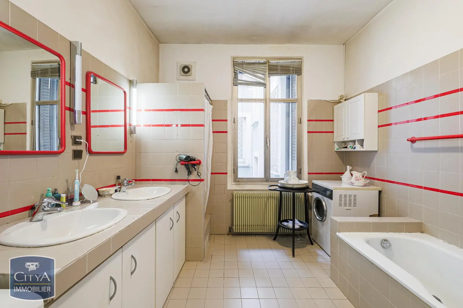 Photo 10 Maison 6 pièces 197m²