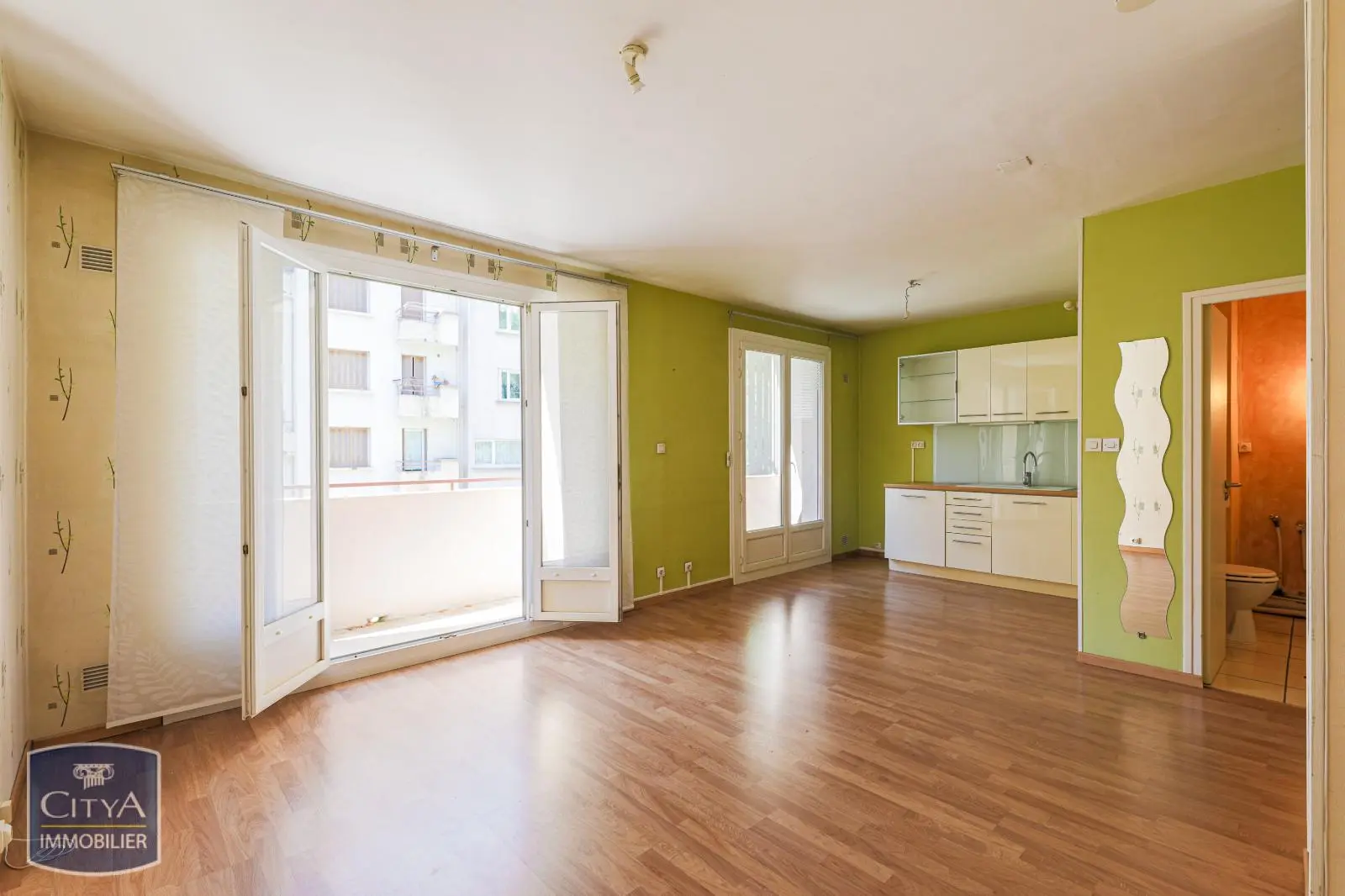 Photo 2 Appartement 1 pièce 30.7m²