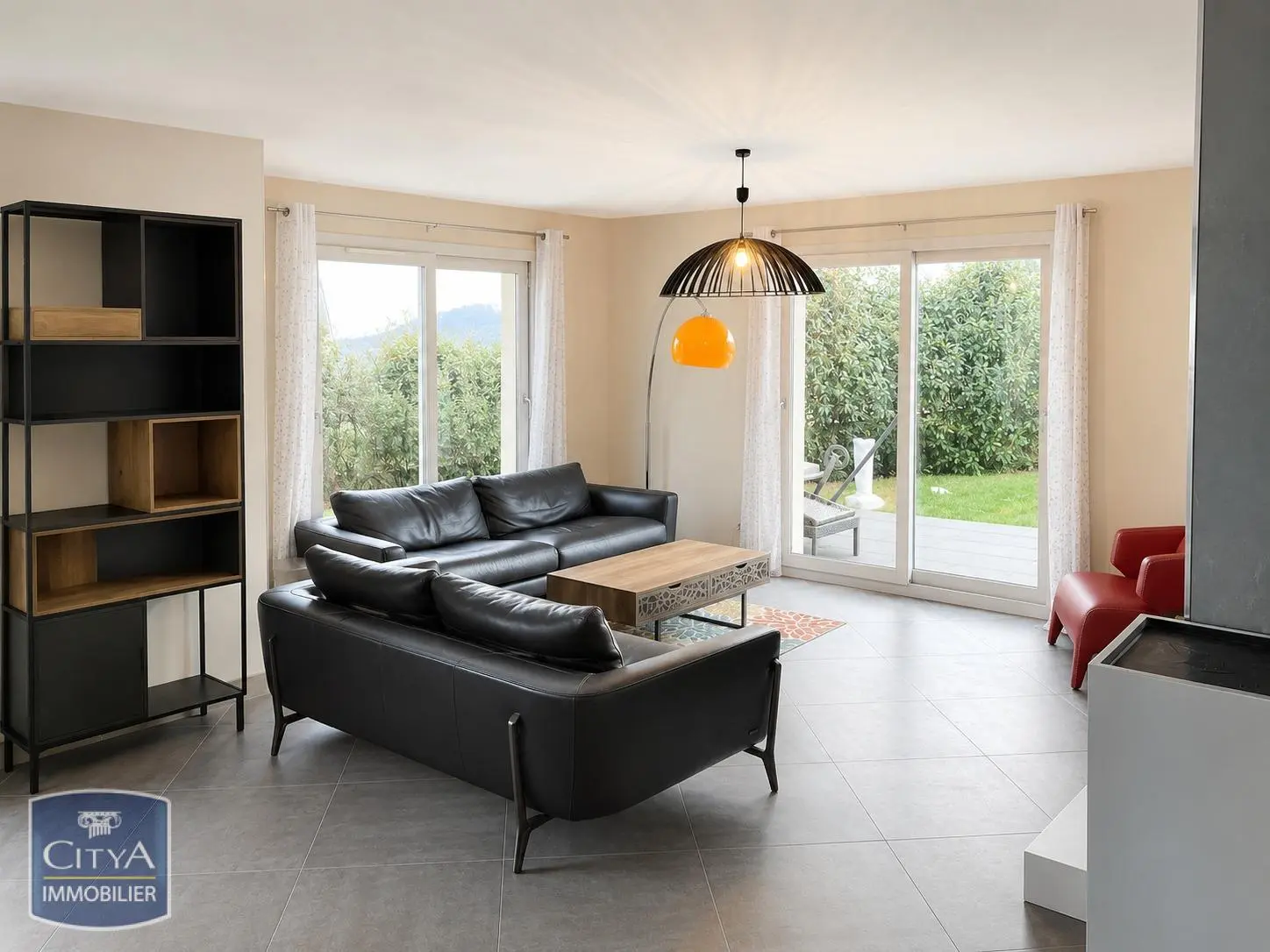 Photo 1 Maison 5 pièces 140m²