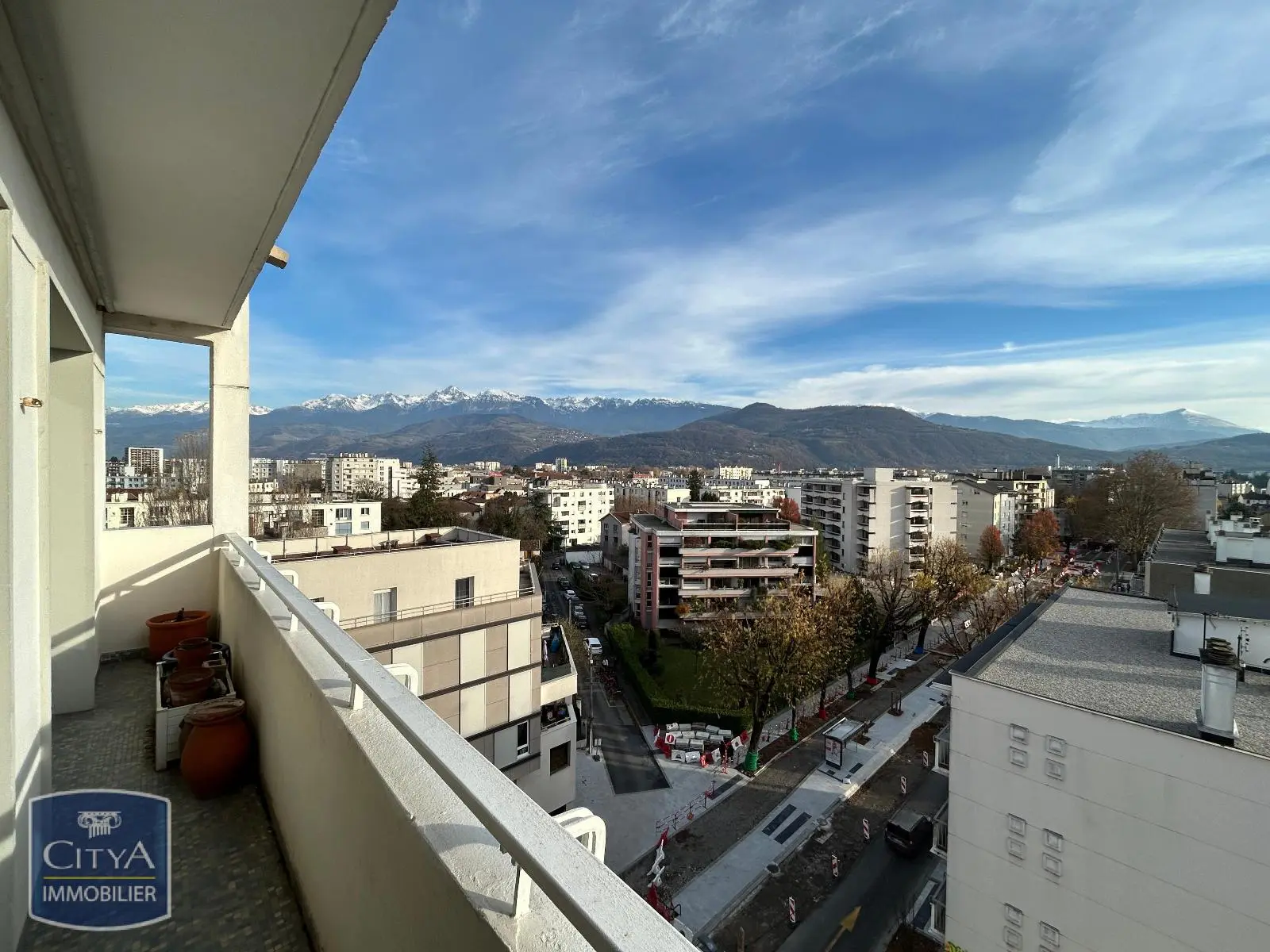 Photo 3 Appartement 2 pièces 77m²