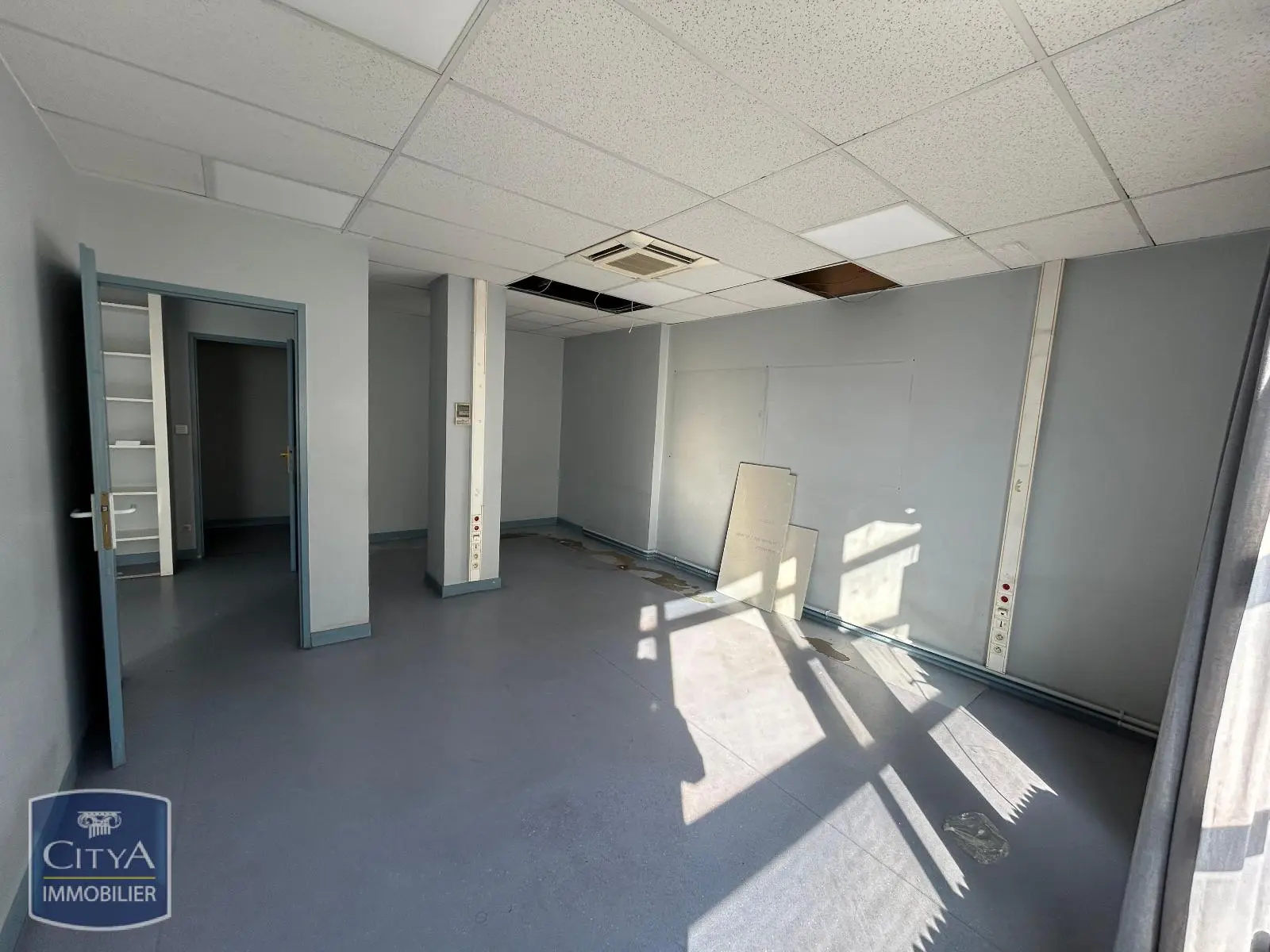 Photo 10 Local Commercial 405m²