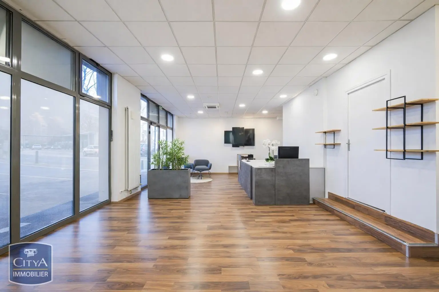 Photo 3 Local Commercial 132.1m²