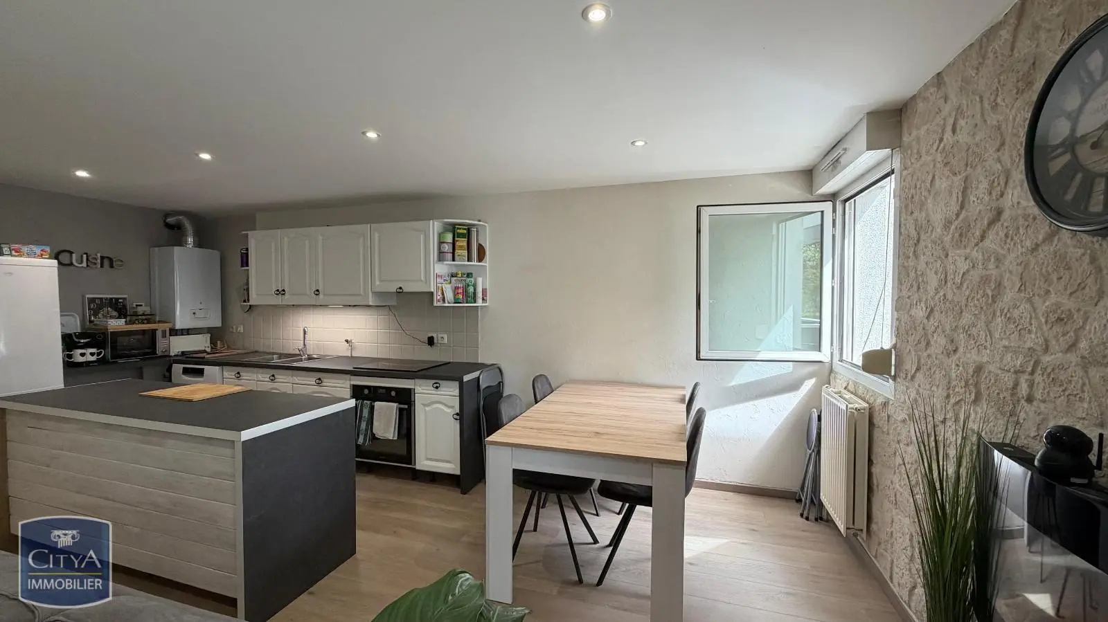 Photo 10 Appartement 4 pièces 80m²