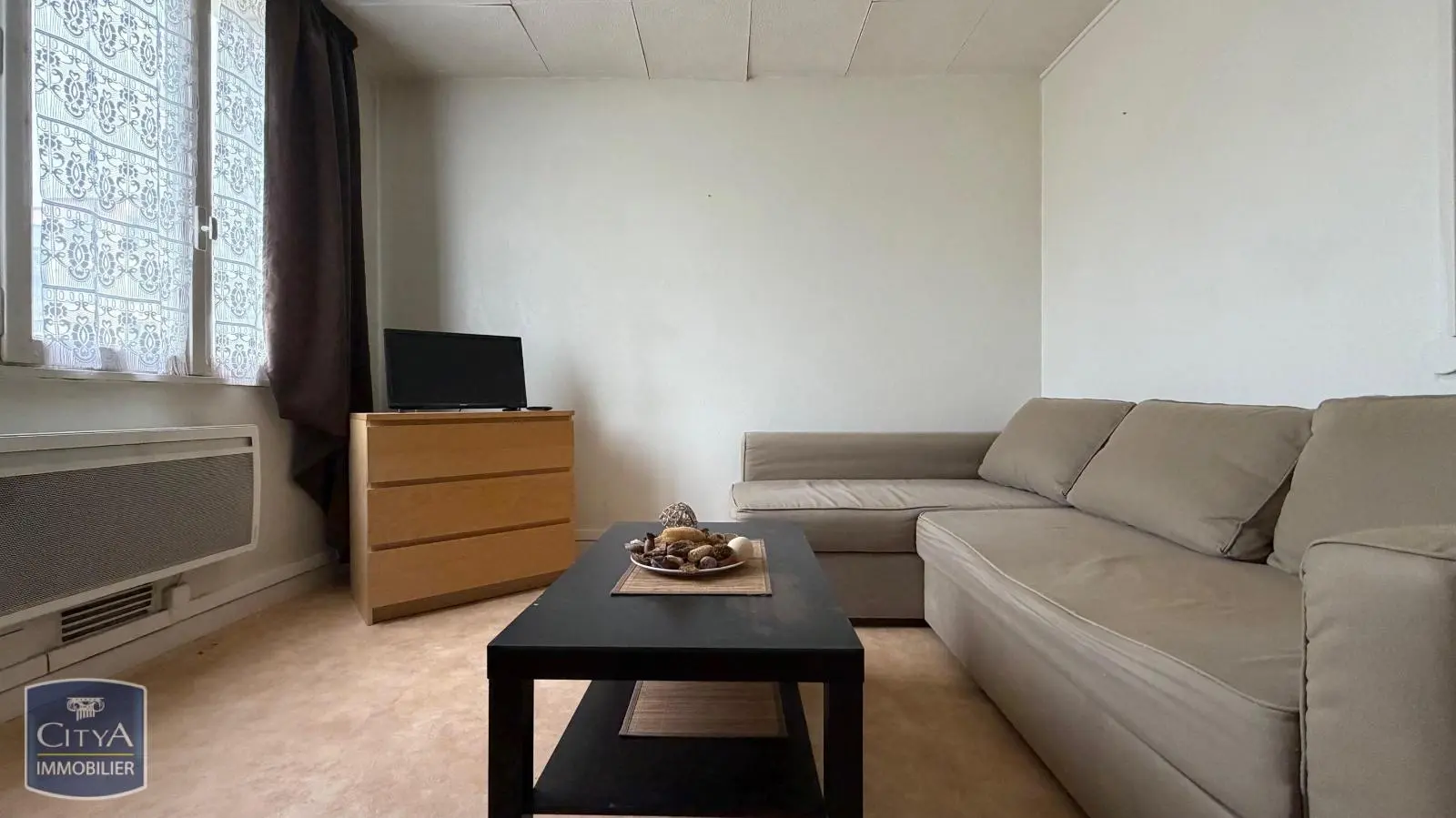 Photo 1 Appartement 1 pièce 27m²