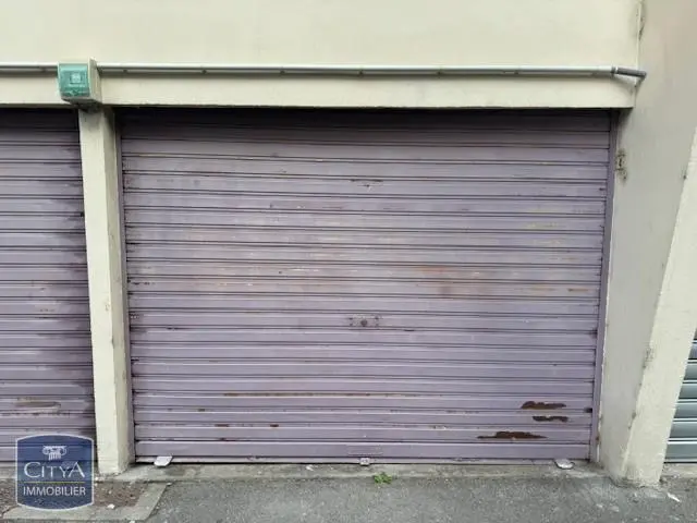 Photo 2 Parking