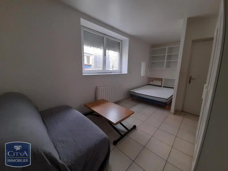 Photo 1 Appartement 1 pièce 18.07m²
