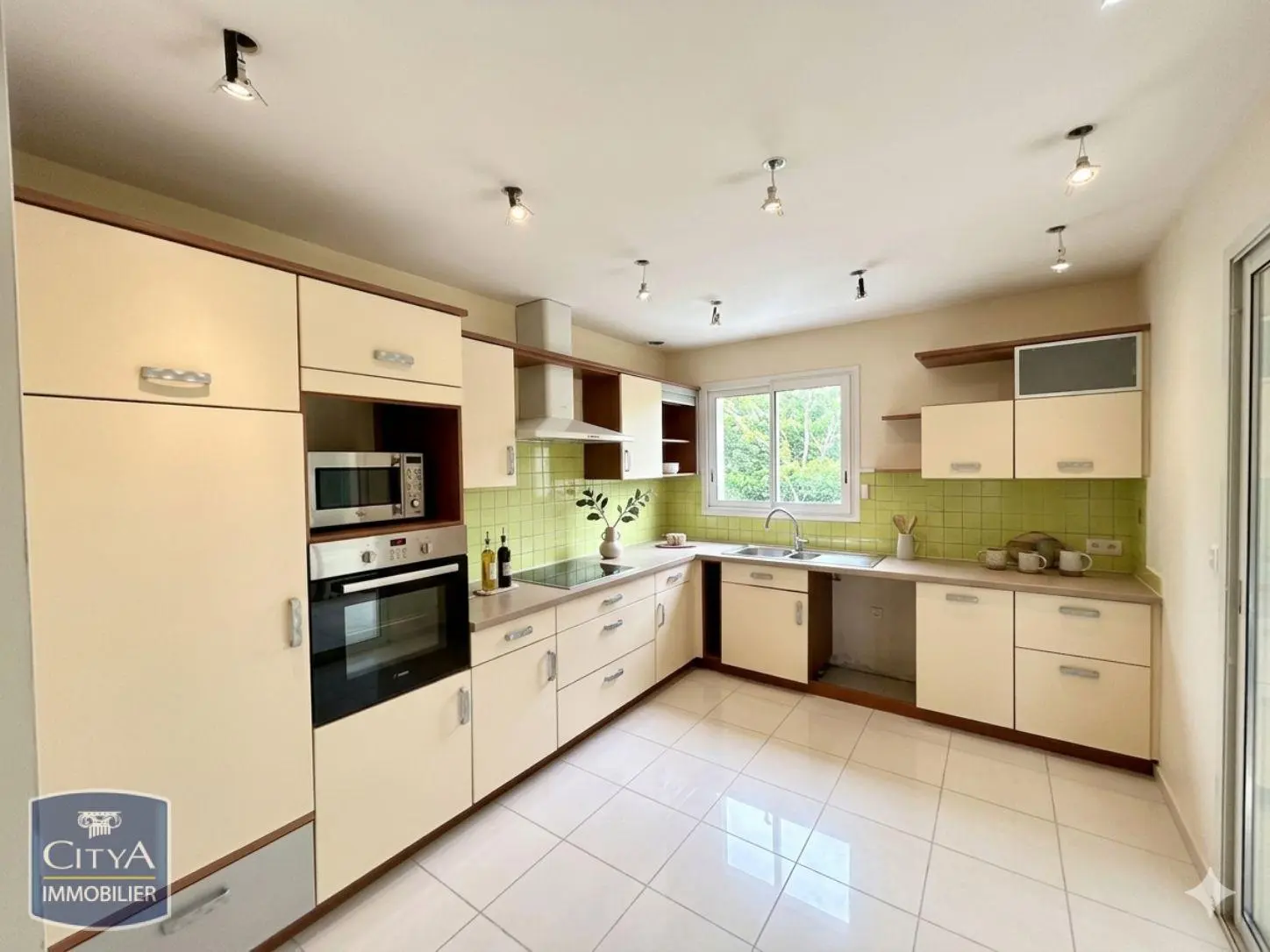 Photo 5 Maison 6 pièces 176.56m²