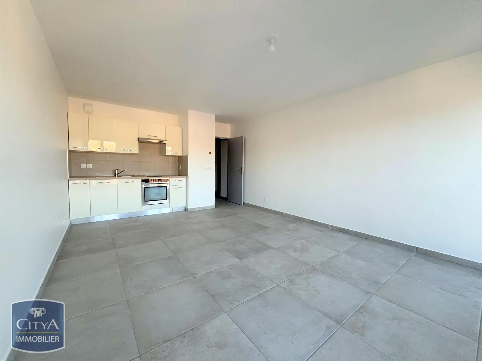 Photo 1 Appartement 1 pièce 36.19m²