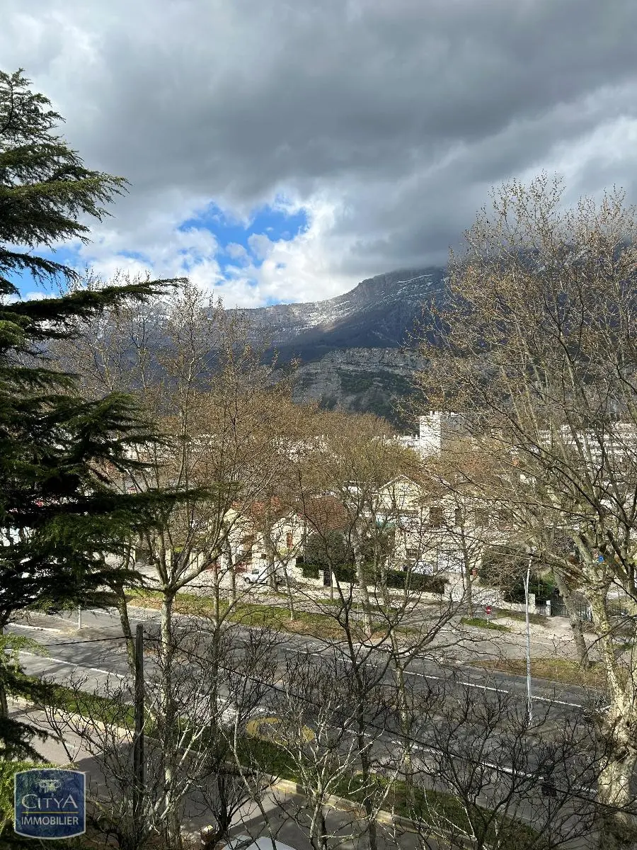 Photo 3 Appartement 1 pièce 27.12m²