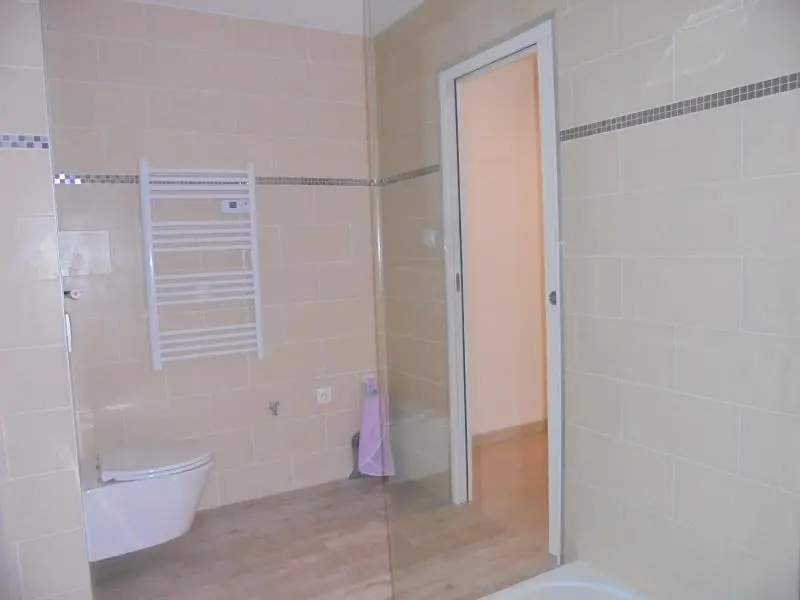 A LOUER T2 MEUBLE ST MARCELLIN