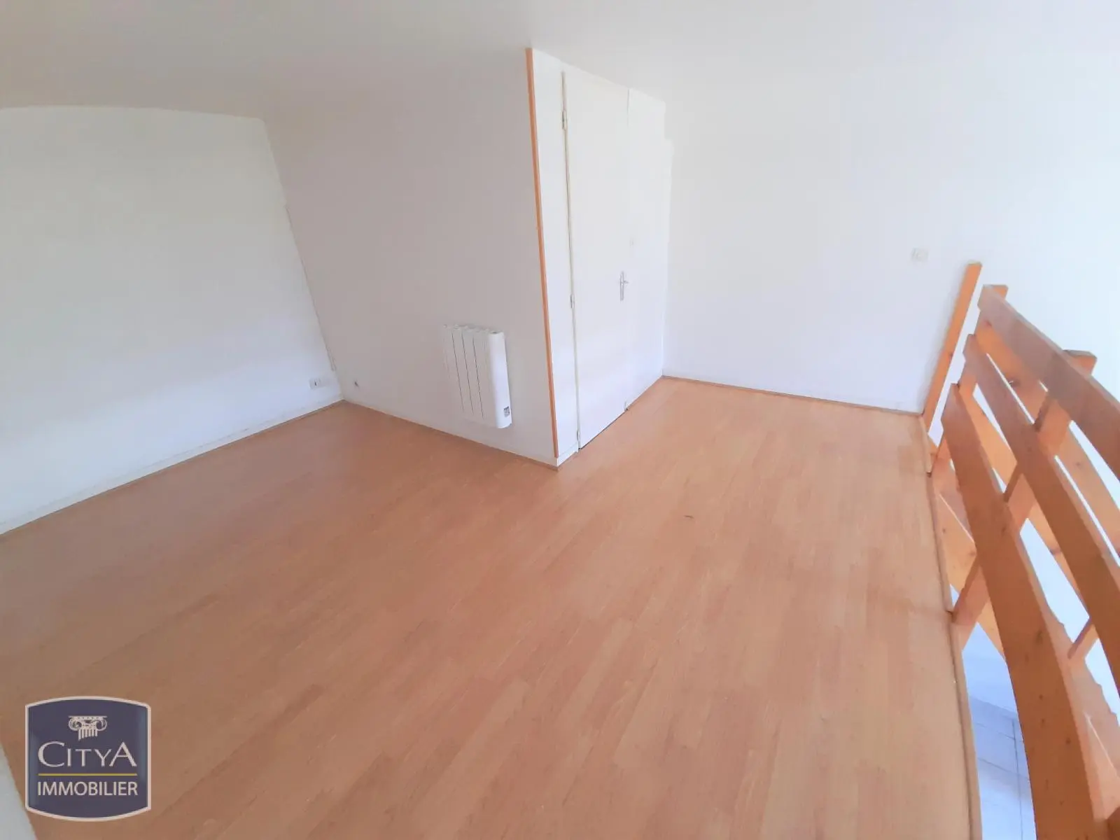 Photo 2 Appartement 1 pièce 45.93m²
